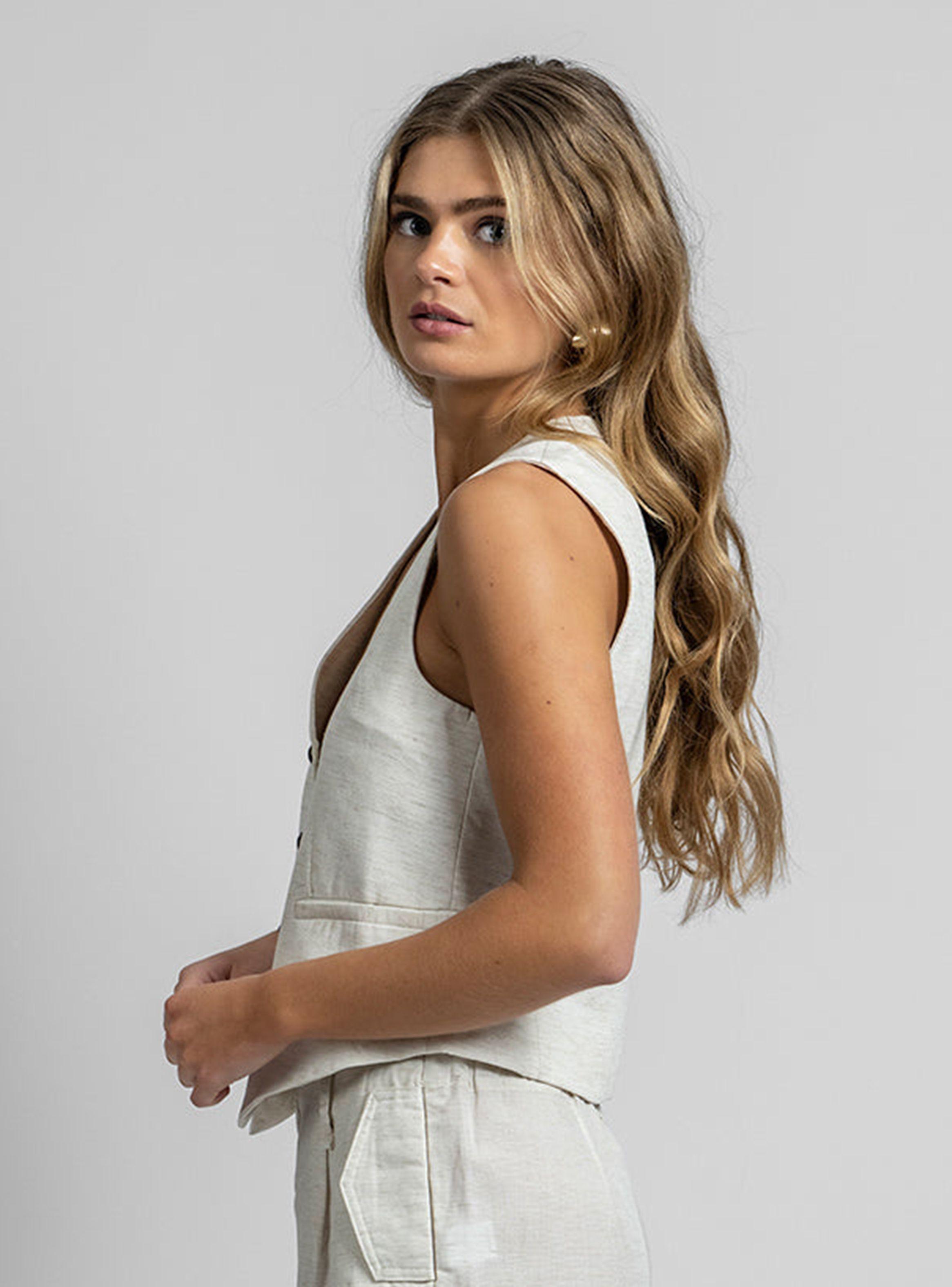 Peto Vest Amanda Recto Arena-2