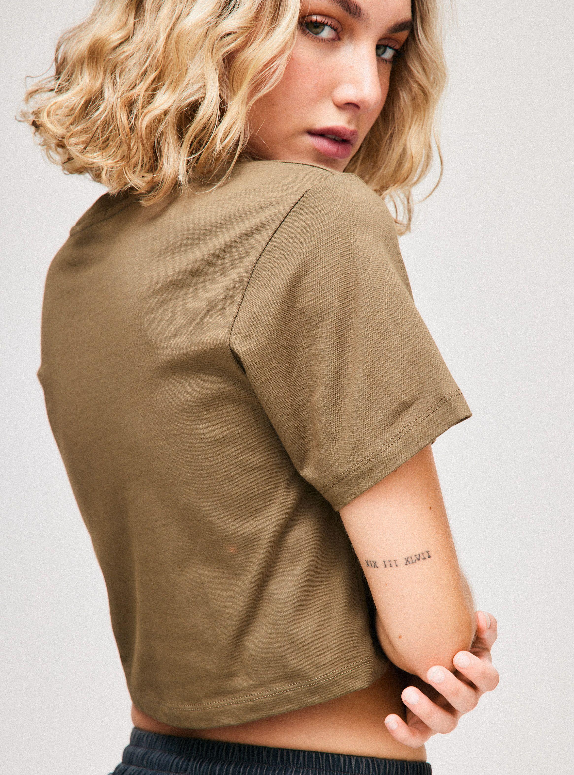 Polera Crop Manga Corta-3