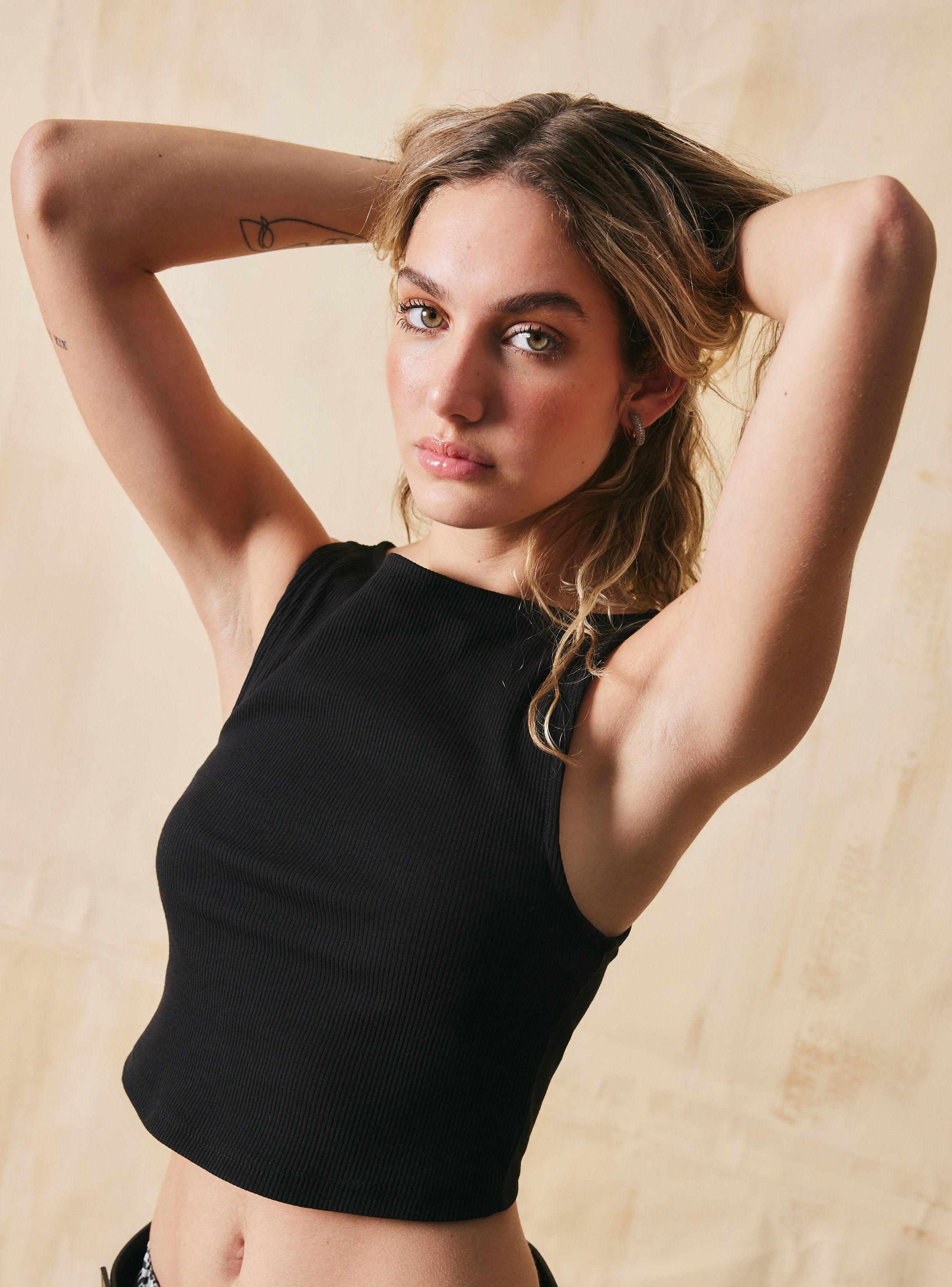 Polera Cuello Bote-3