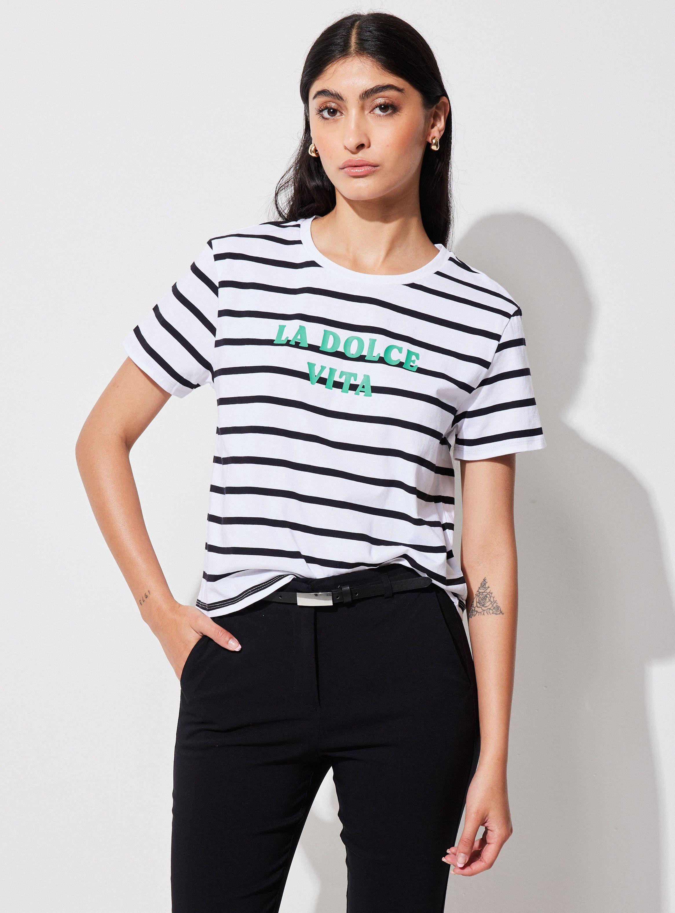 Polera Listada con Texto Estampado-0