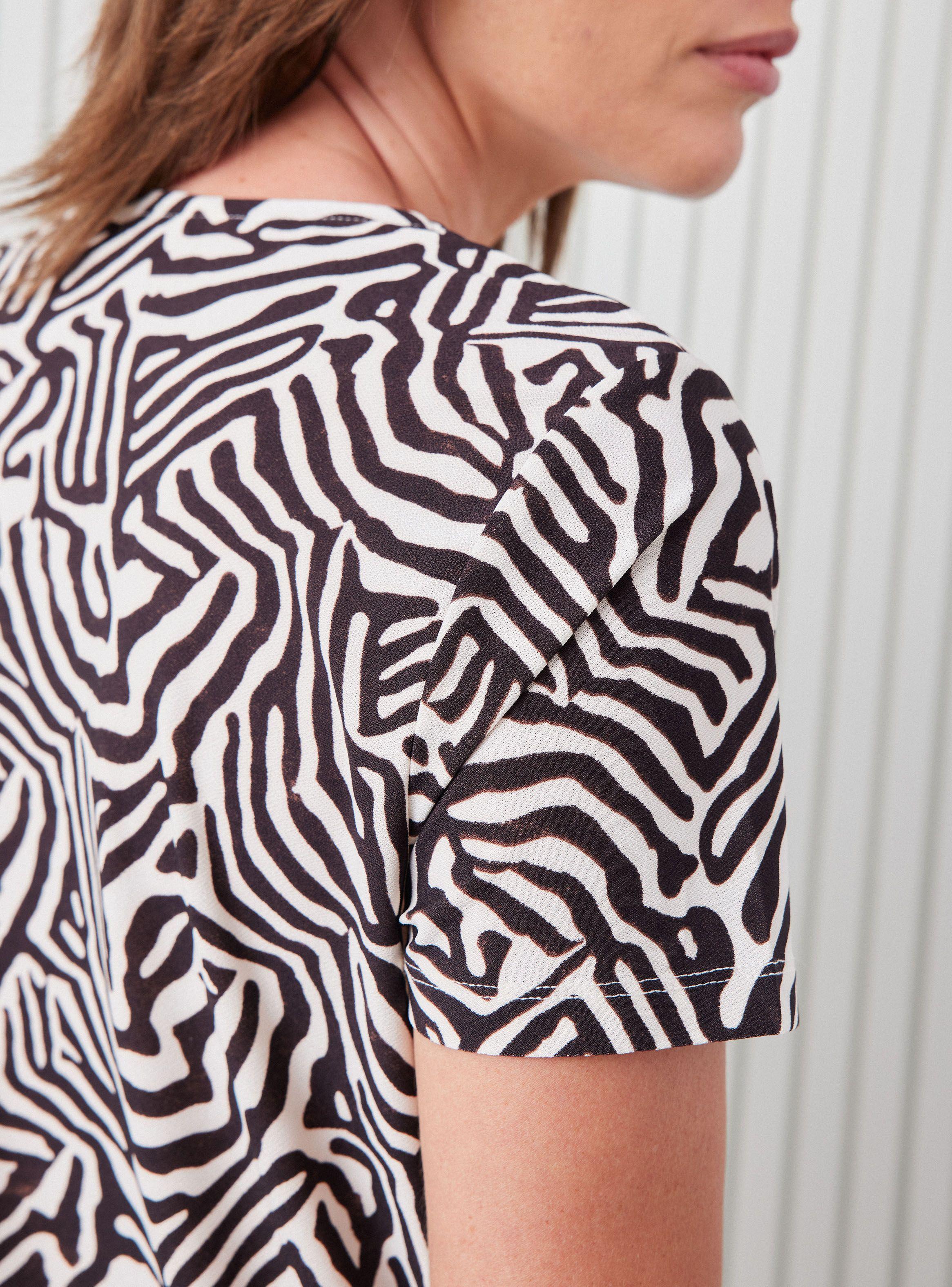 Polera Escote V con Detalle Metálico-3