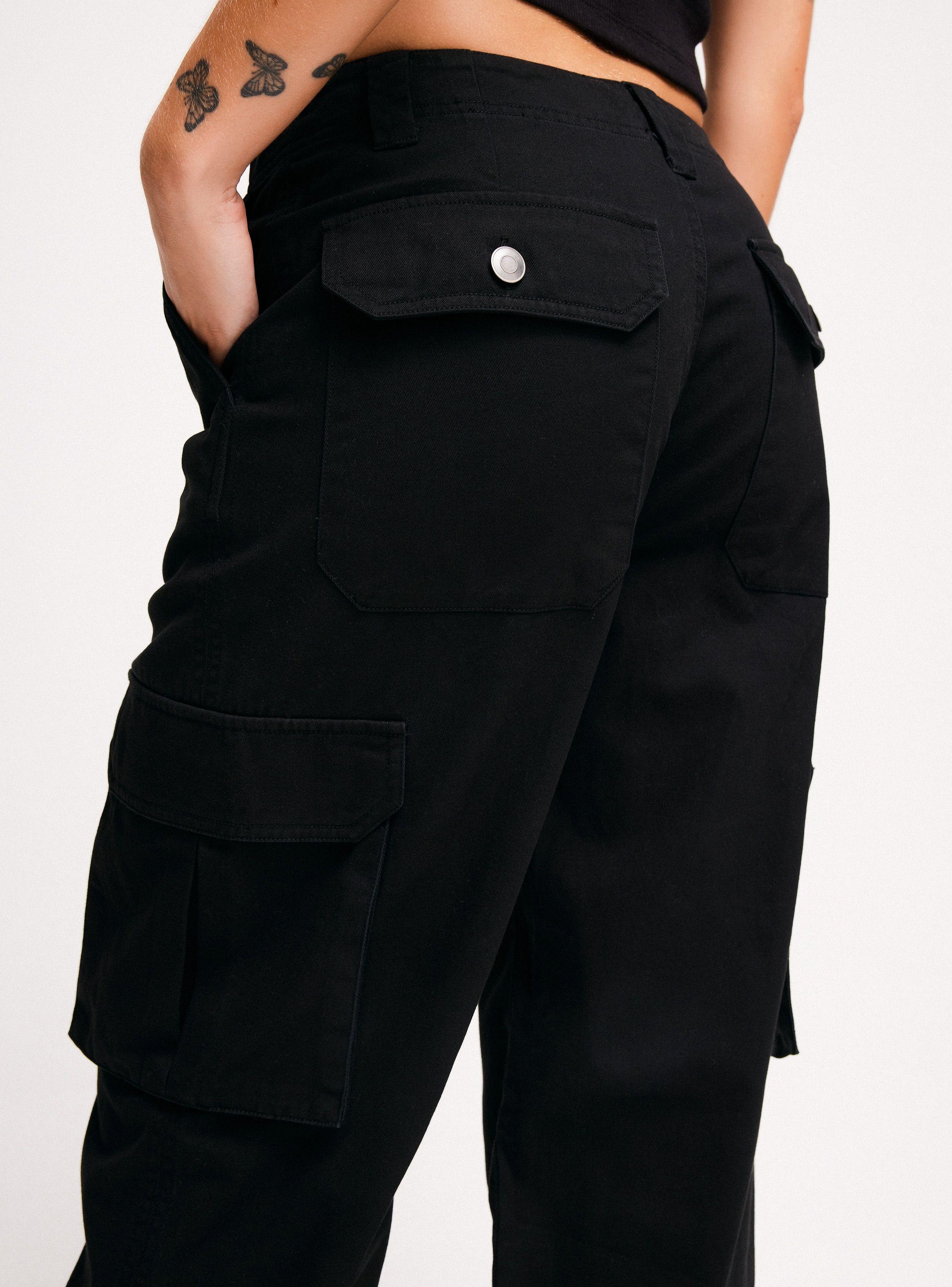 Pantalón Cargo Tiro Medio-3