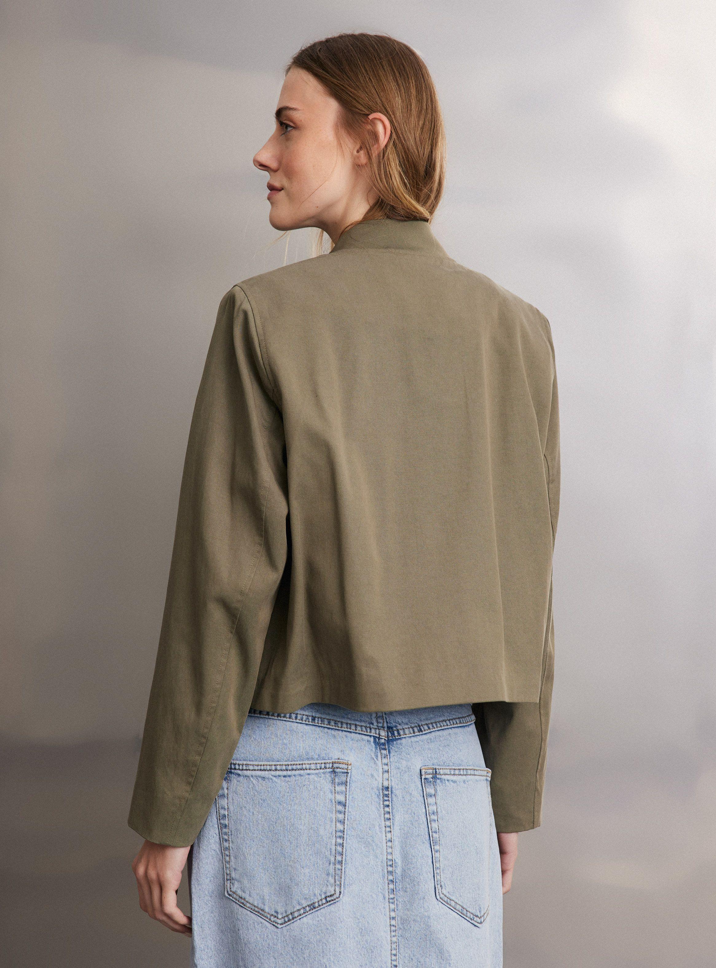 Chaqueta Bomber con Bolsillos Utilitarios-1