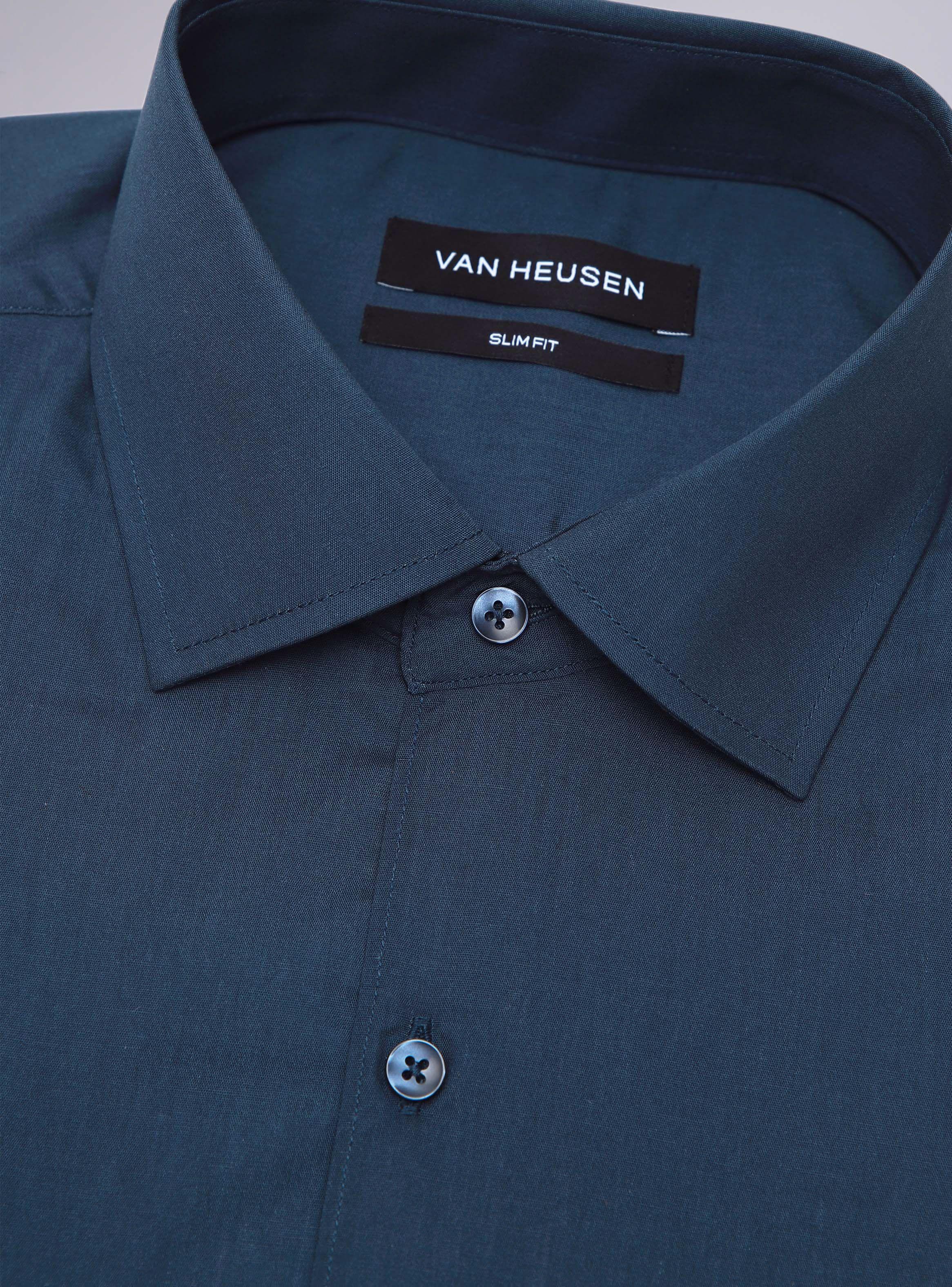 Camisa Slim Fit Diseño Liso Manga Larga de Van Heusen