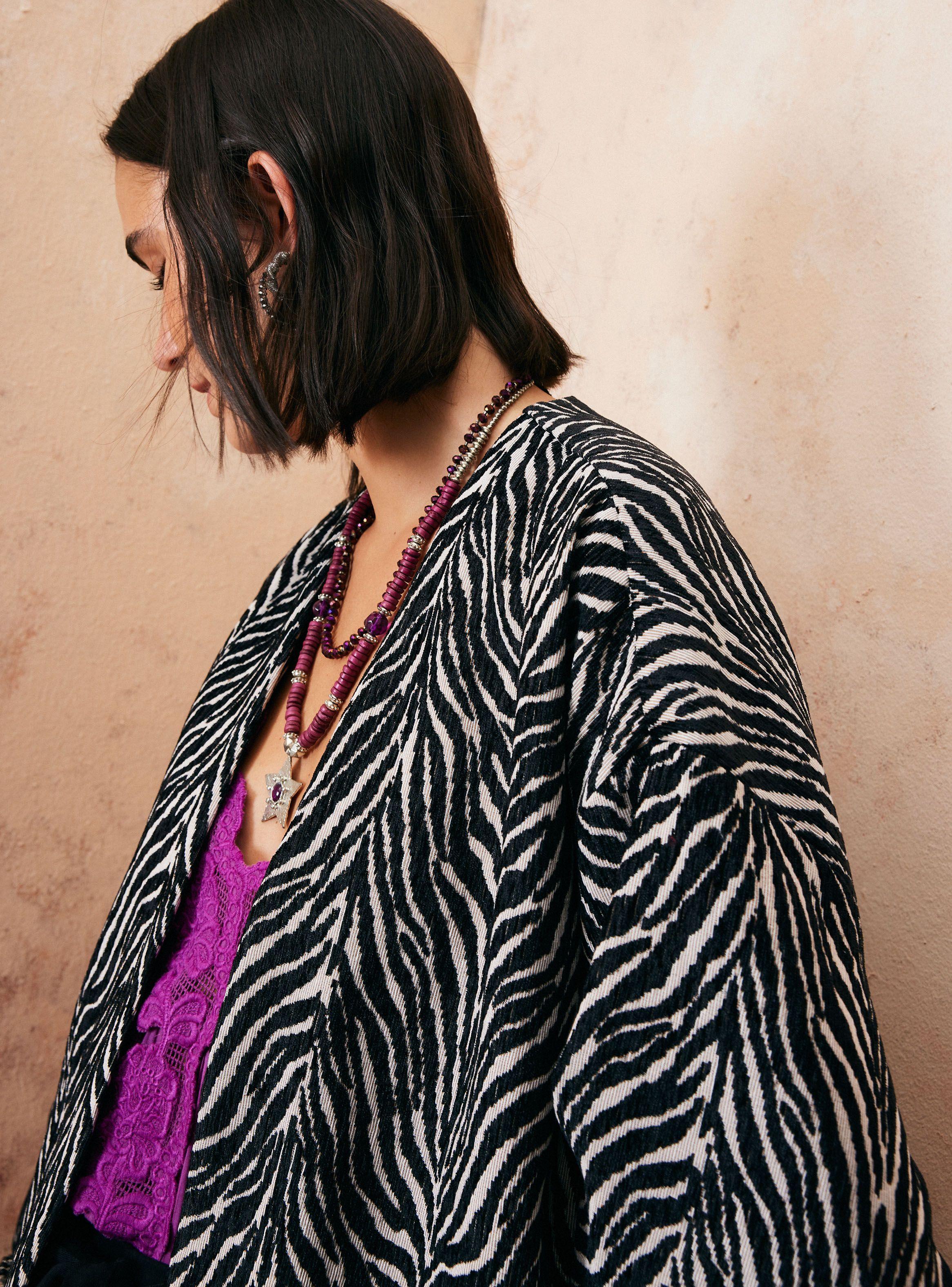 Chaqueta Tela con Diseño-2