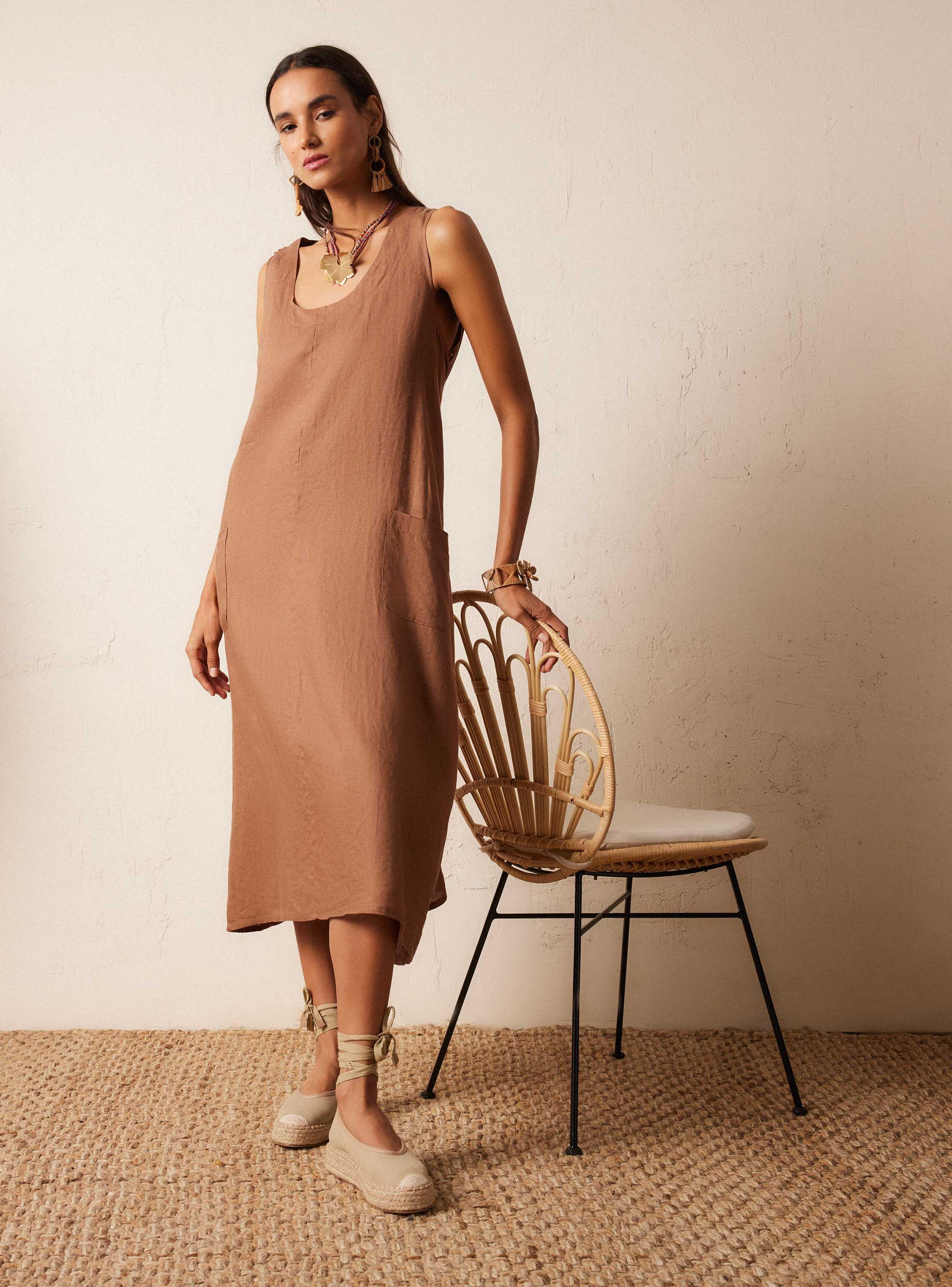 Vestido Detalle Botón Bolsillos en Delantero-4