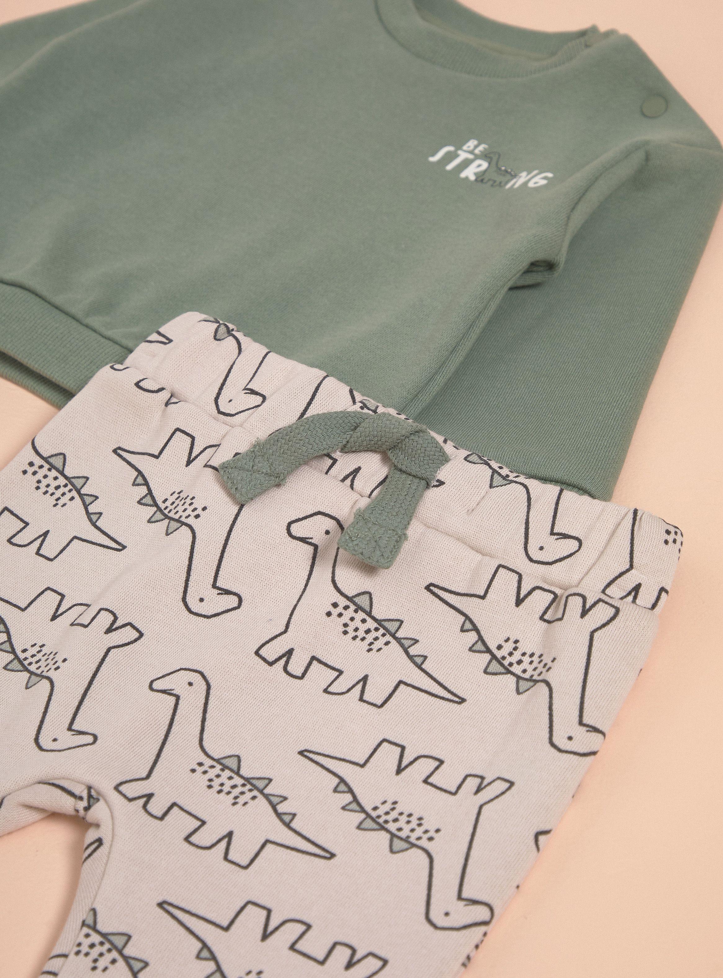 Buzo con Polerón, Jogger y Babero Estampado-2