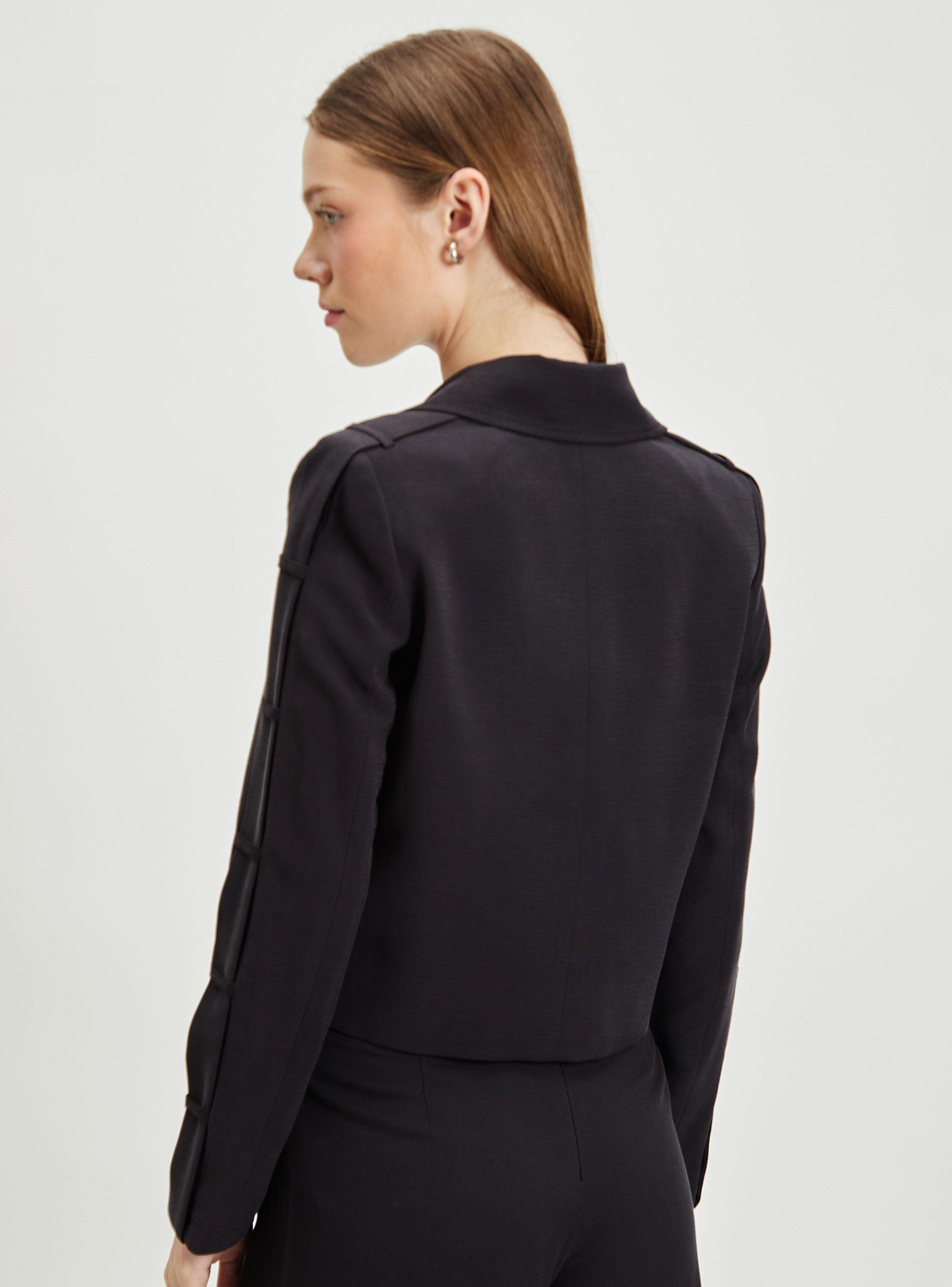 Chaqueta Lisa 4 Botones-1