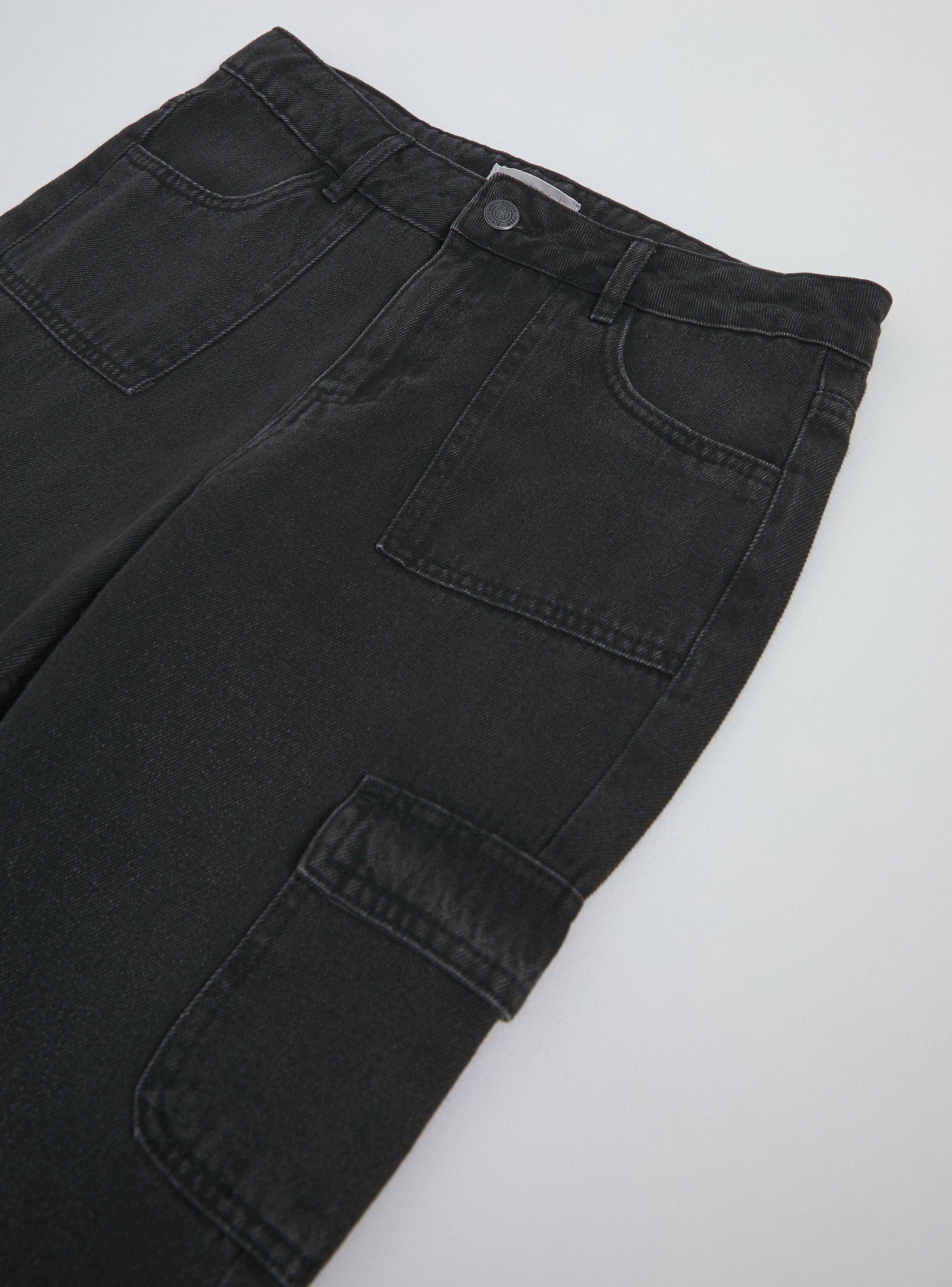 Jeans con Bolsillos Modelo Cargo-4
