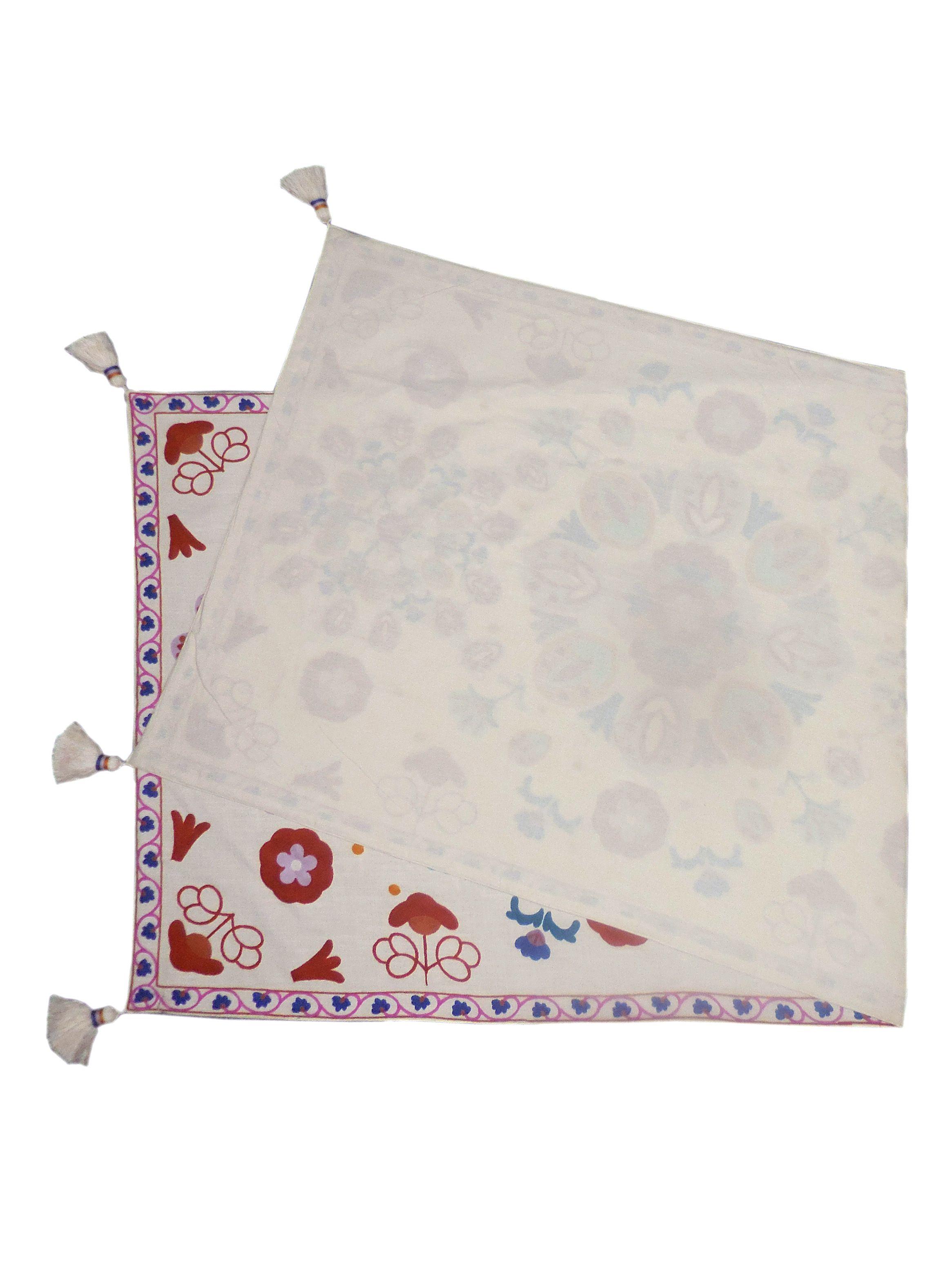 Piecera Bordada Diseños 100 x 240 cm Umbrale Home-1