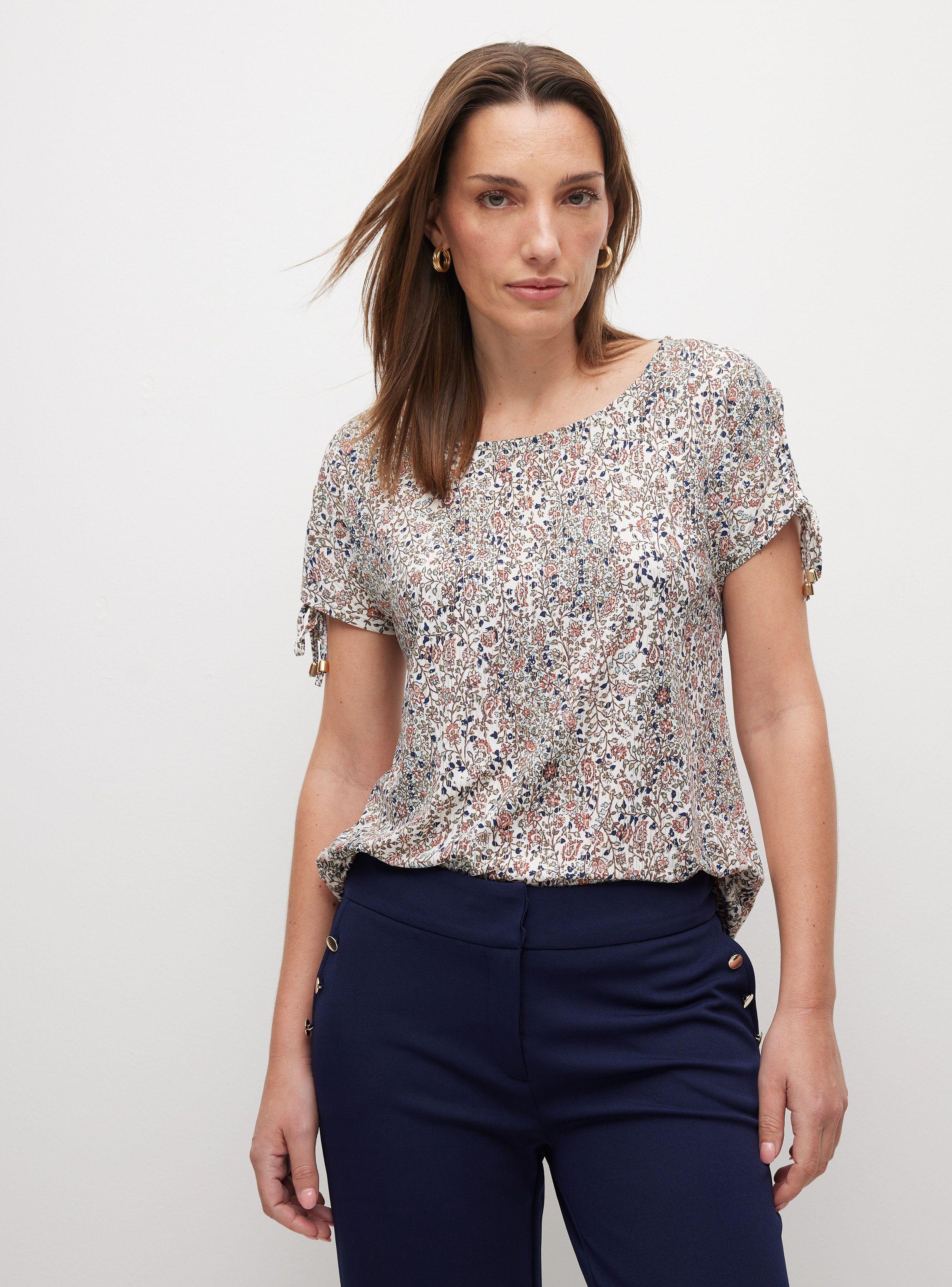 Polera Estampada Con Detalle Recogido En Manga-0