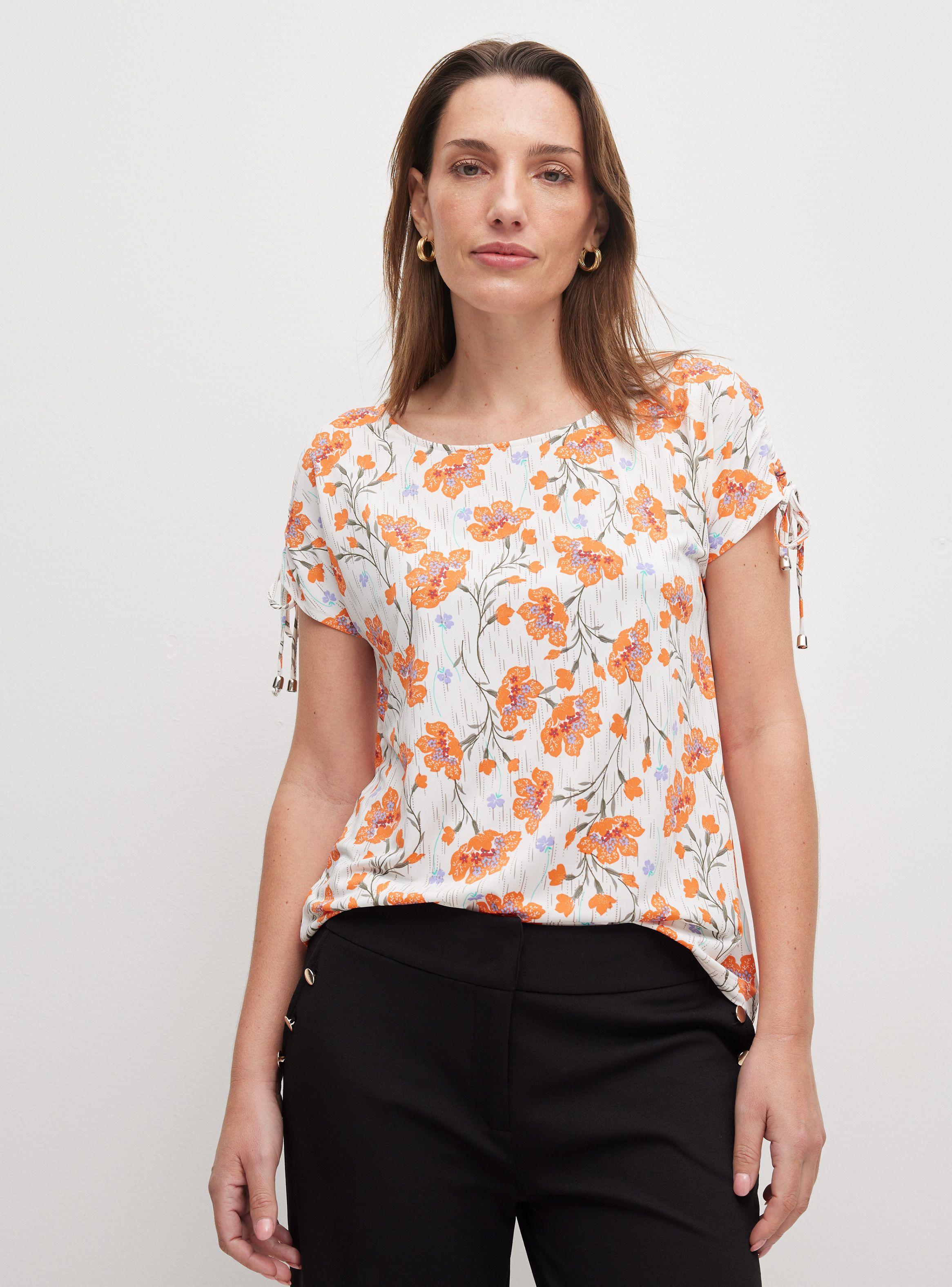 Polera Estampada Con Detalle Recogido En Manga-0