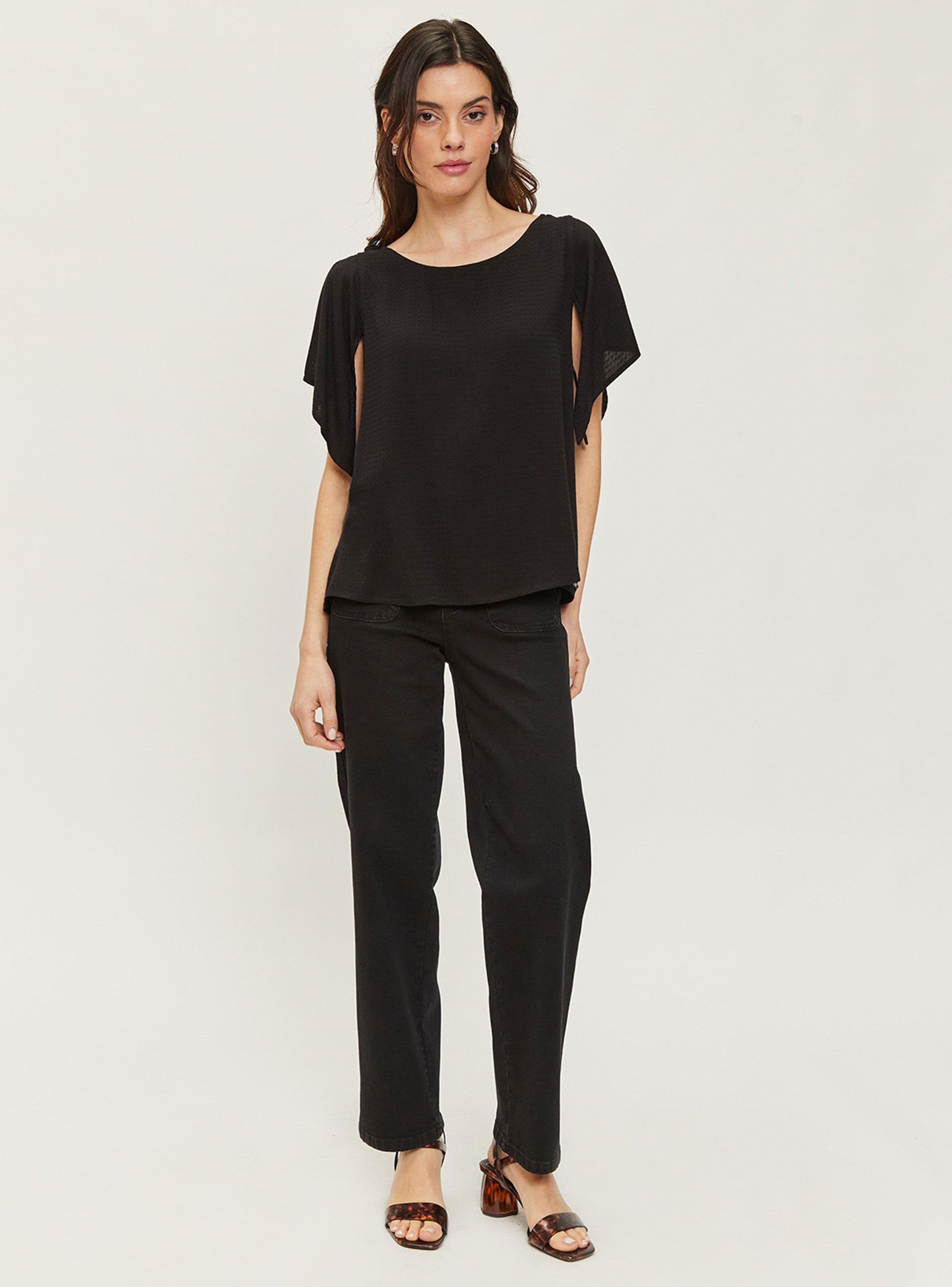 Blusa Lisa Detalle en Hombros-3