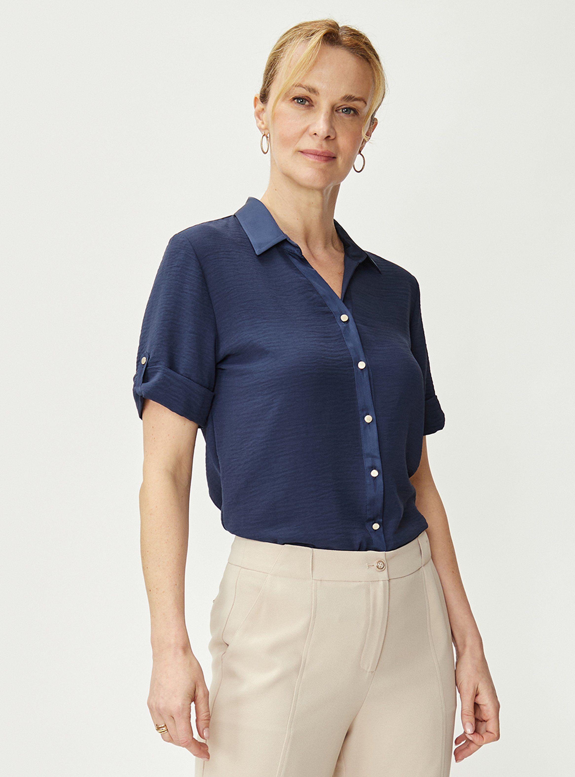 Blusa Camisera con Botones Aplicación Satín-2