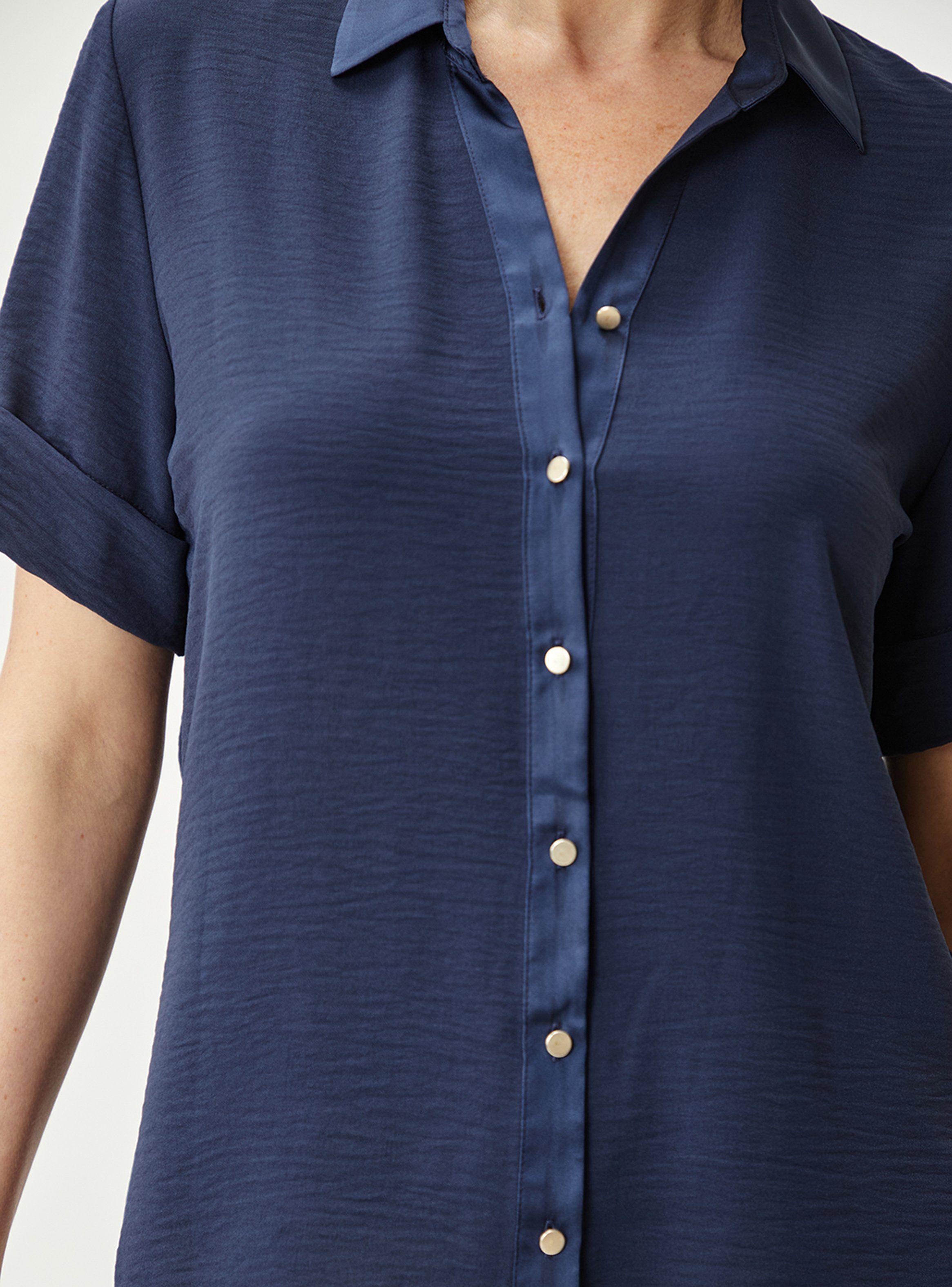 Blusa Camisera con Botones Aplicación Satín-3