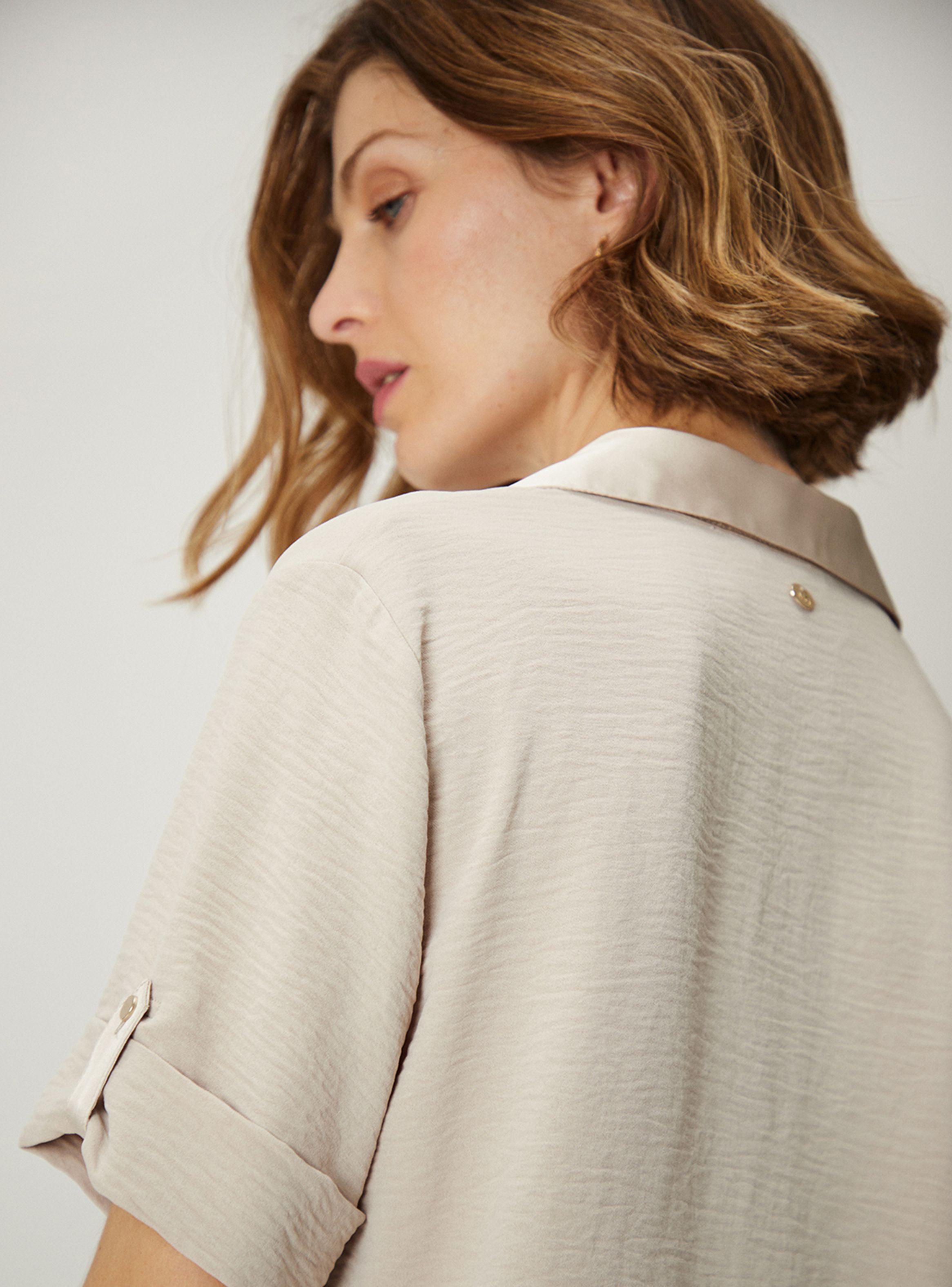 Blusa Camisera Aplicación Satín-1