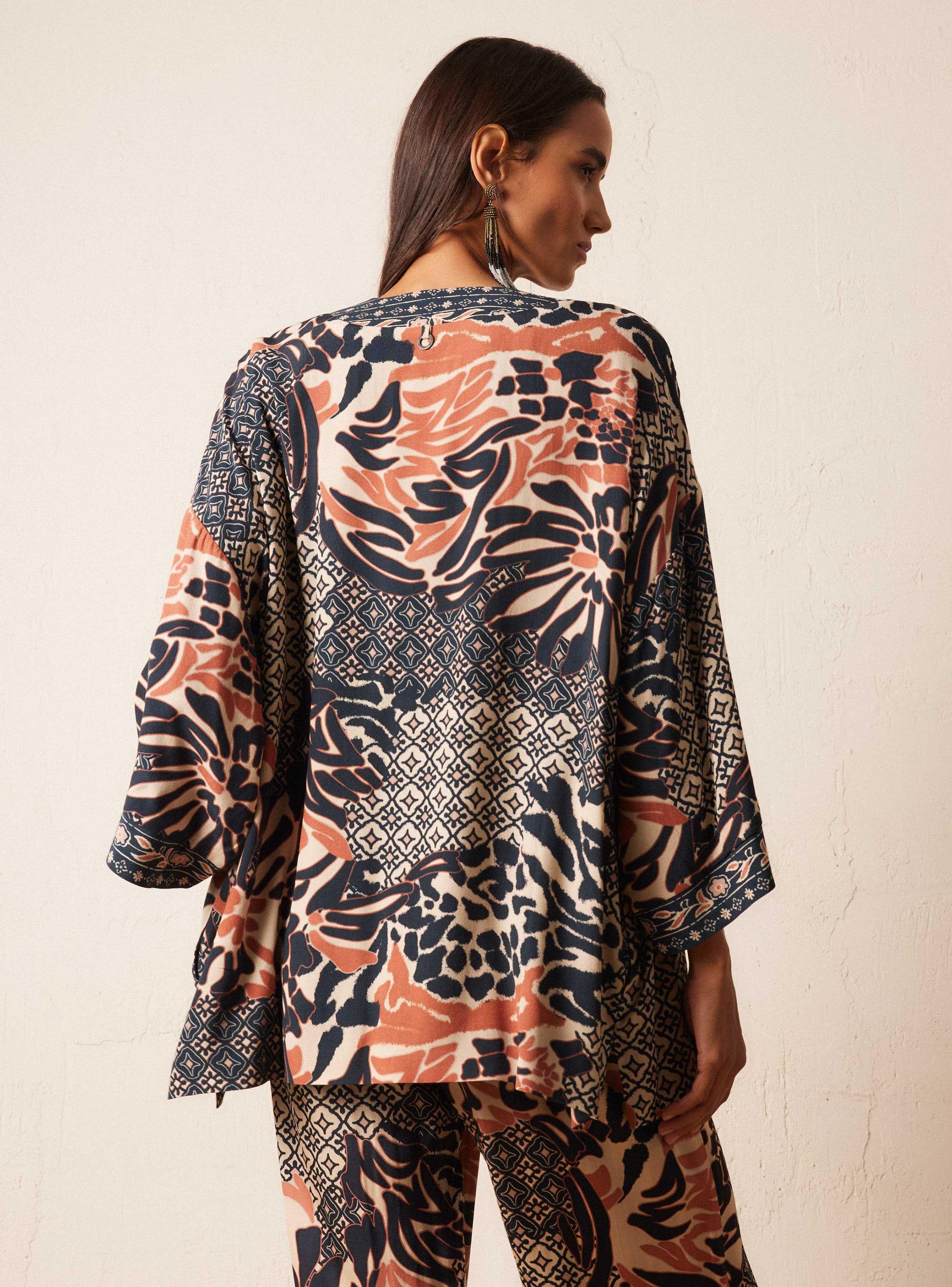 Blusa Tipo Kimono Estampado-1