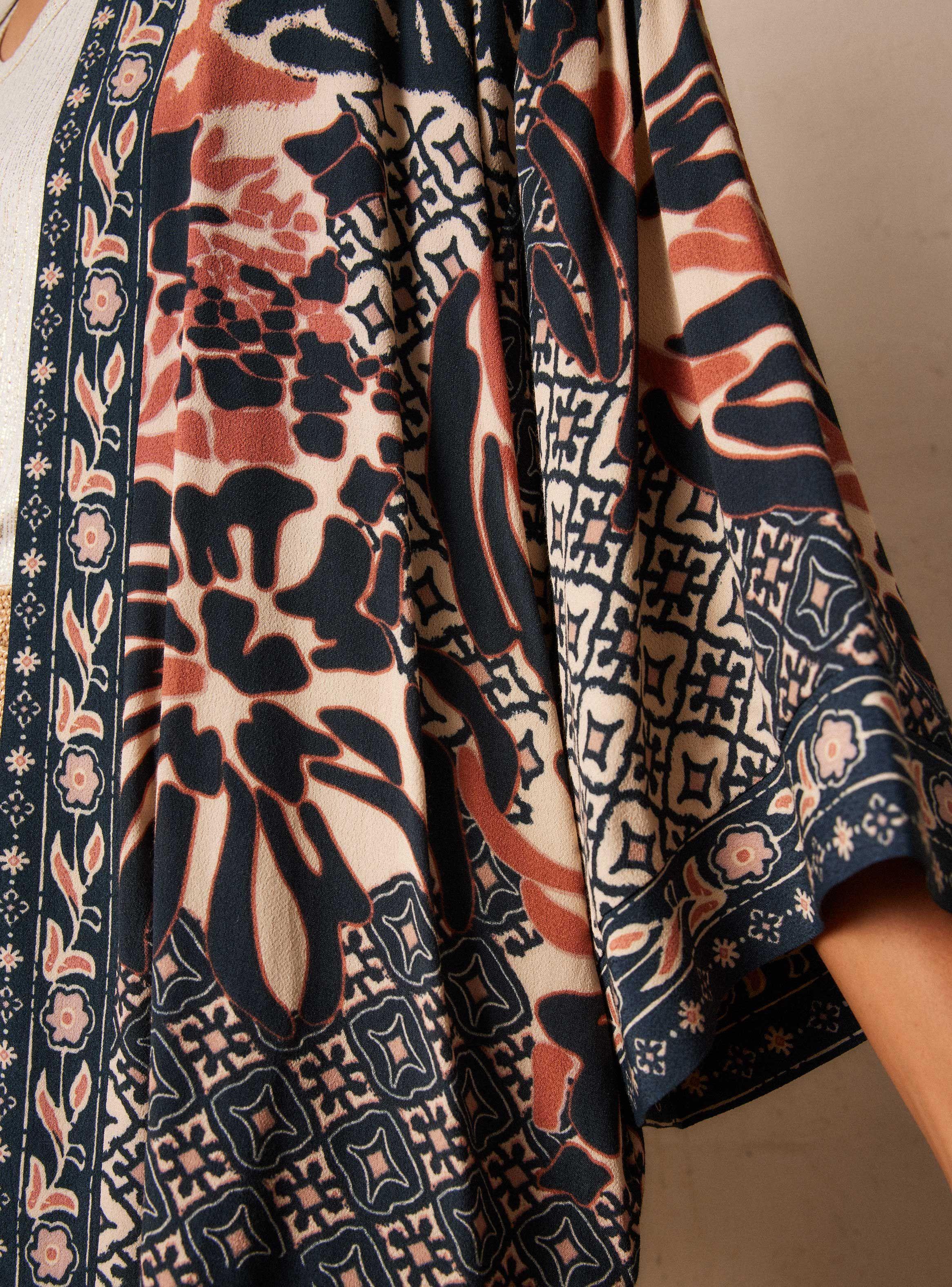 Blusa Tipo Kimono Estampado-3