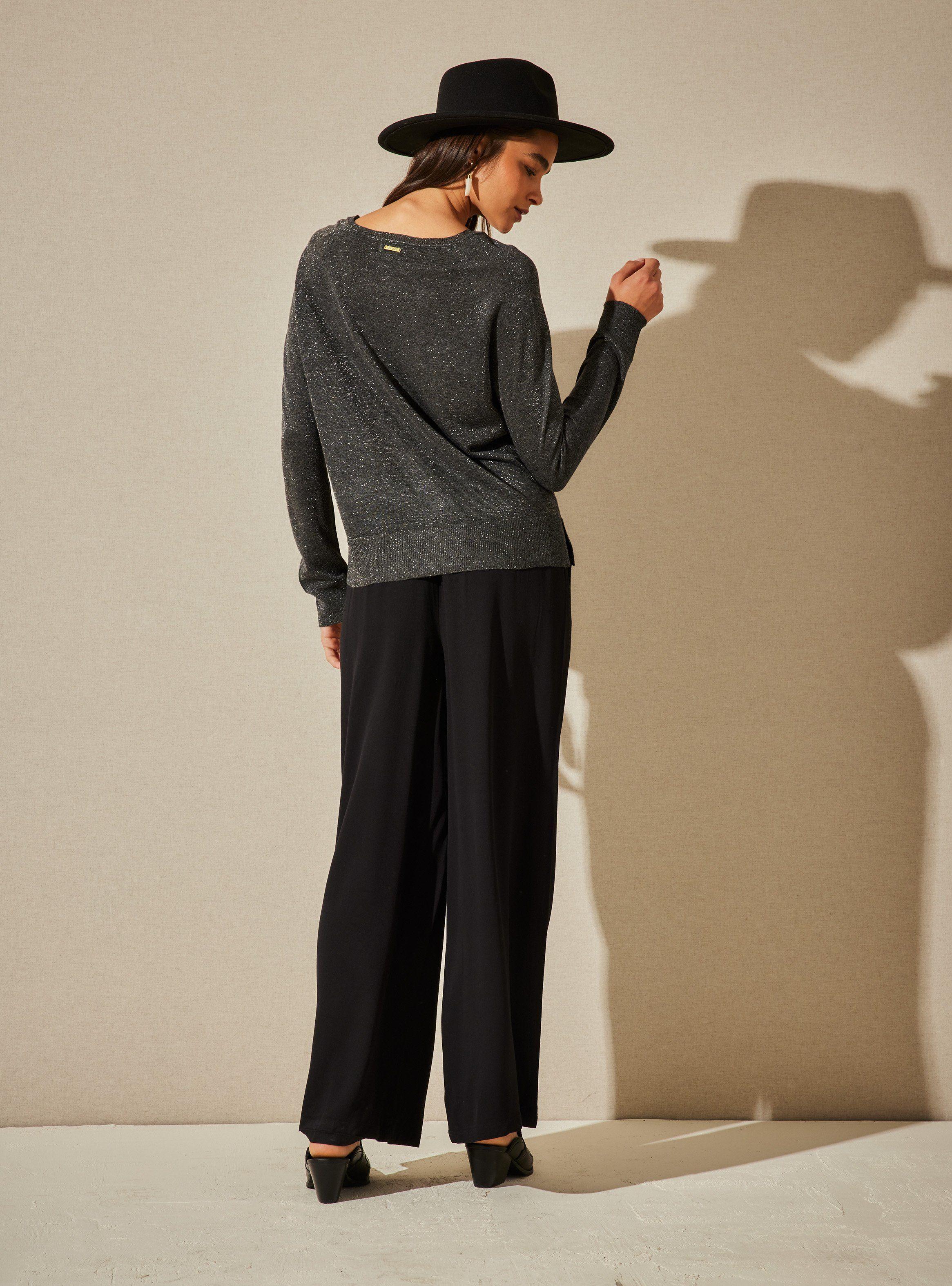 Sweater Básico con Detalle de Brillos-5