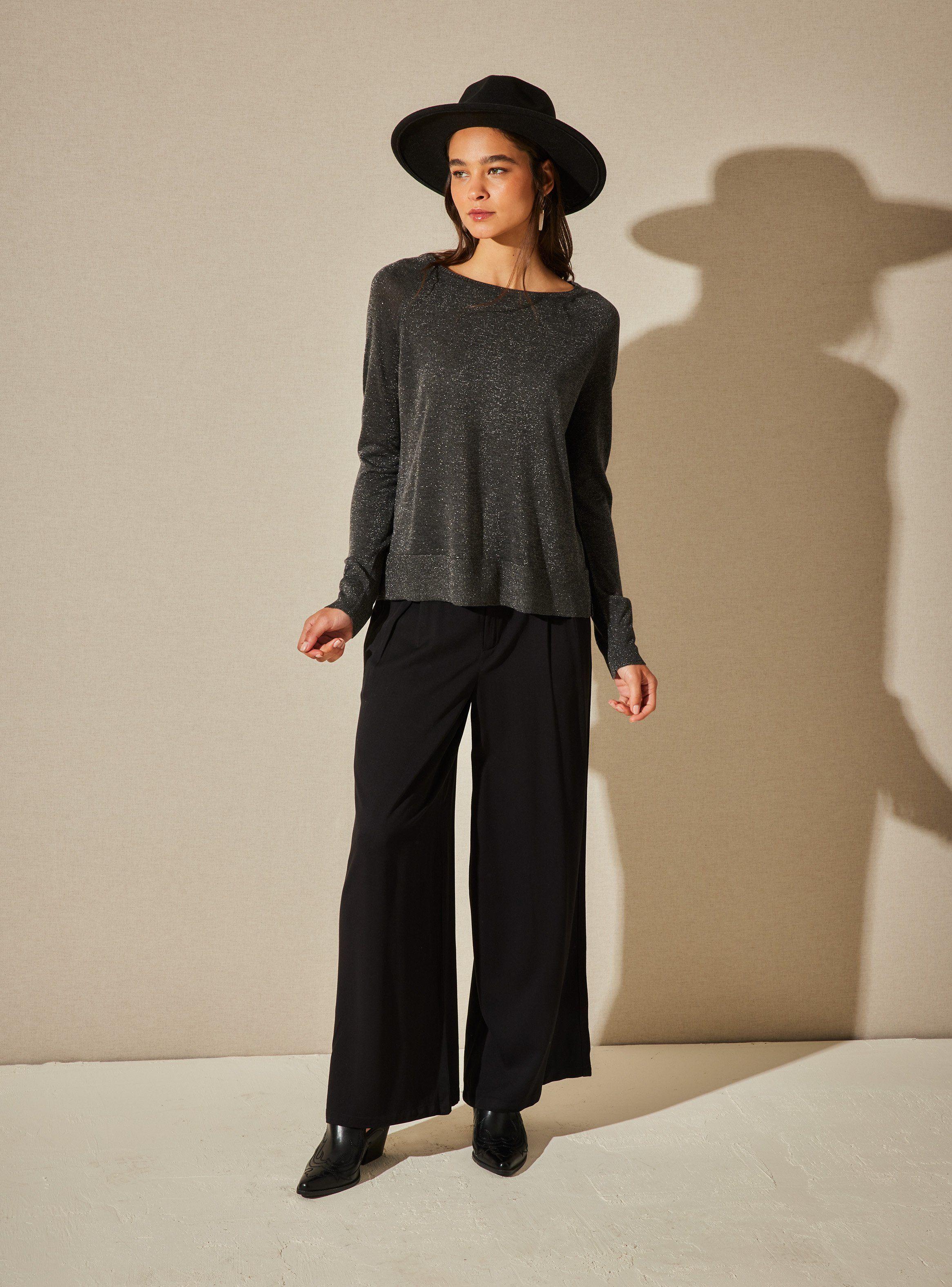 Sweater Básico con Detalle de Brillos-4