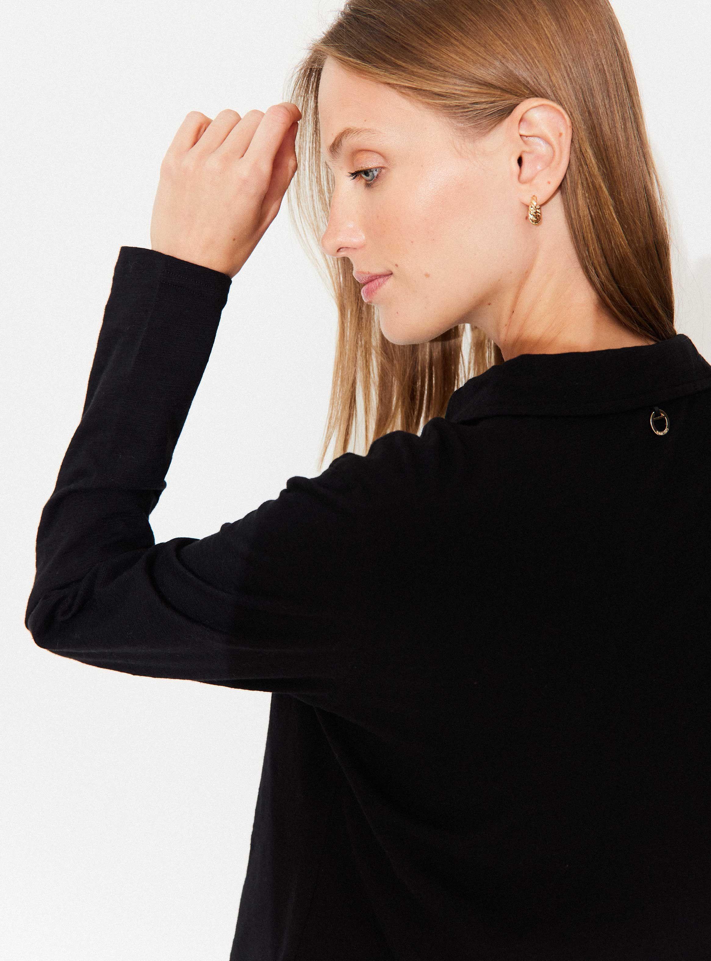 Polera Abotonada Tipo Blusa-3