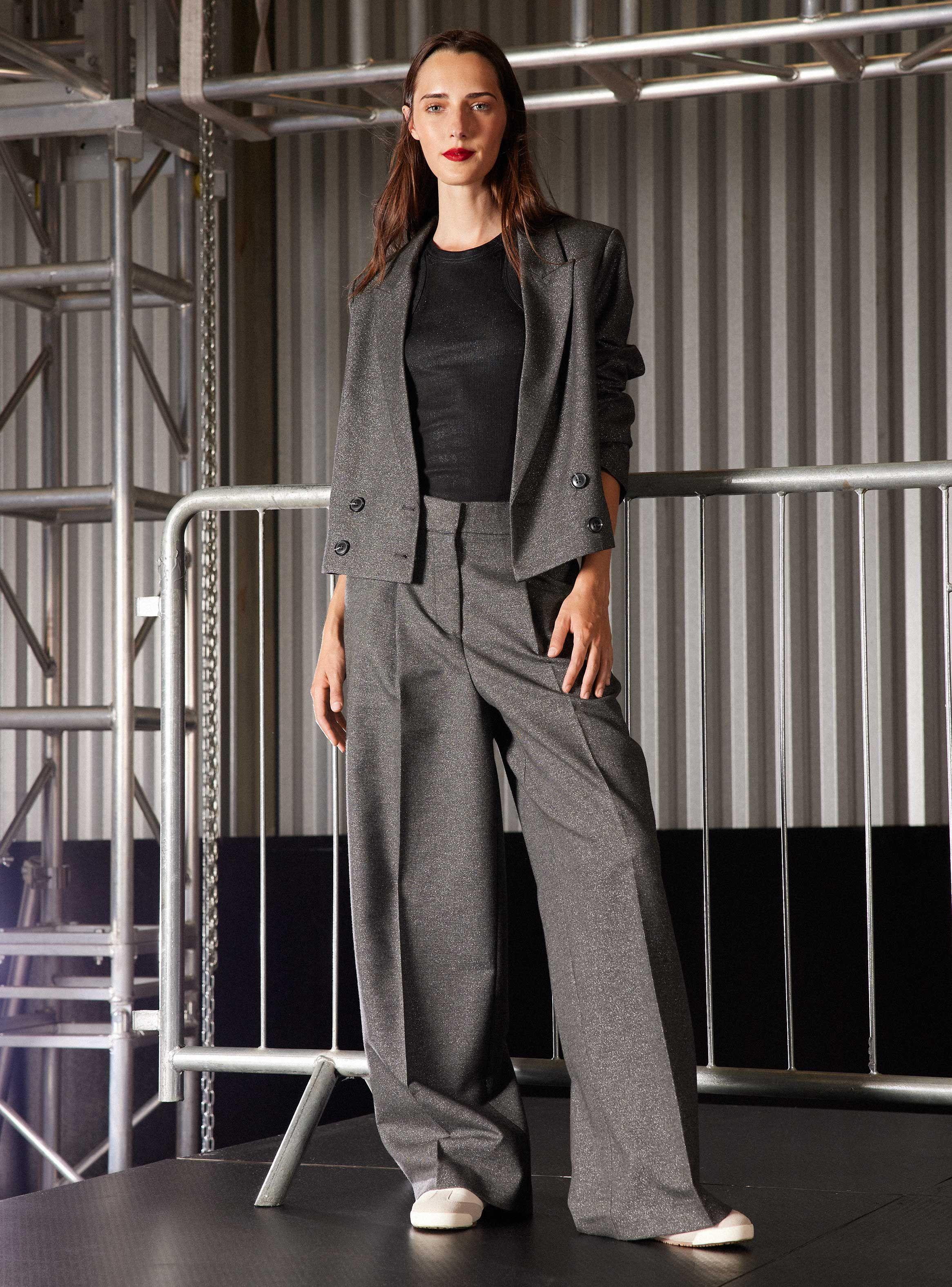 Pantalón Sastrero Suelto con Tela Metalizada-4
