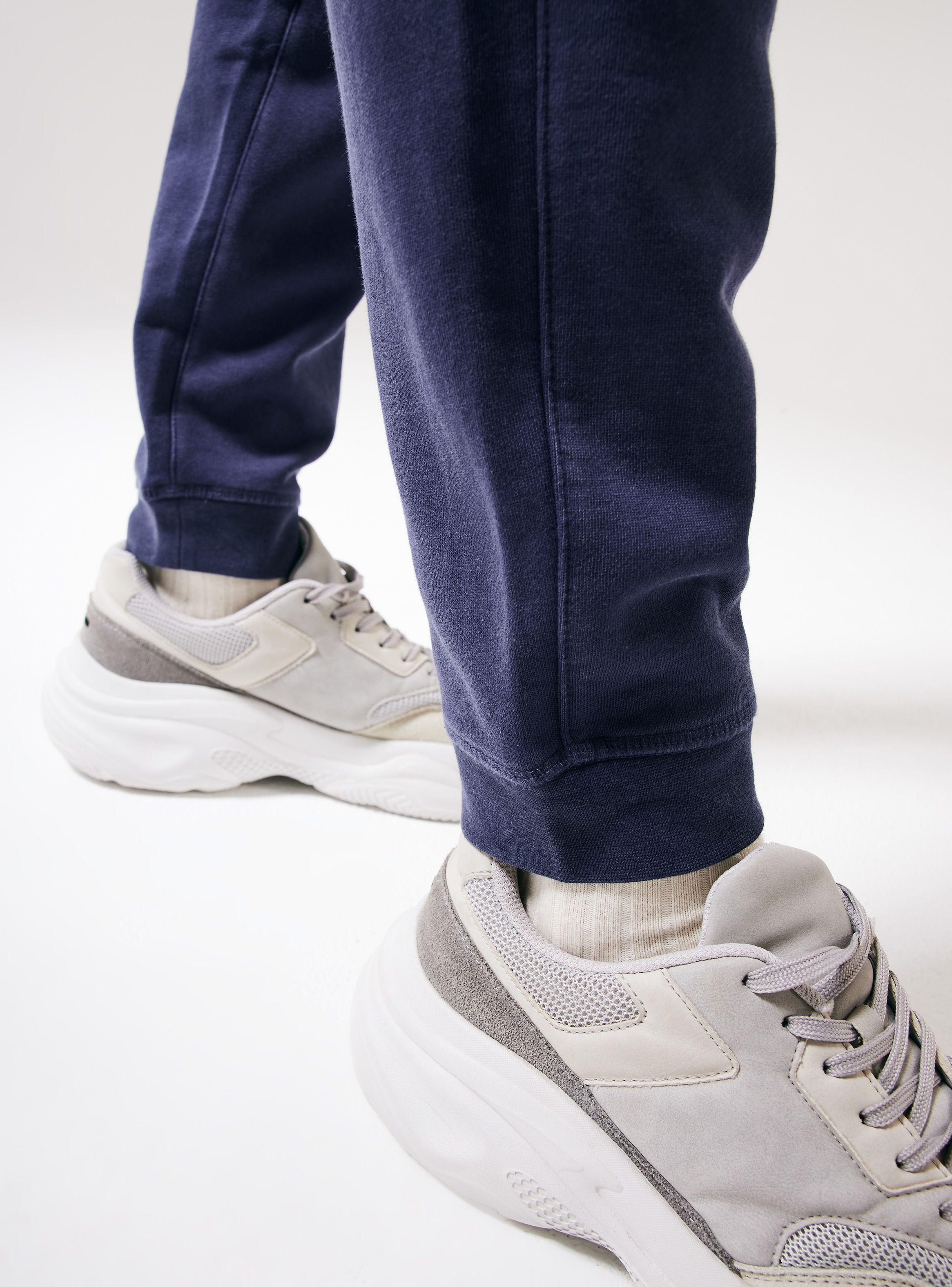 Pantalón Jogger Cortes Sin Felpa-3