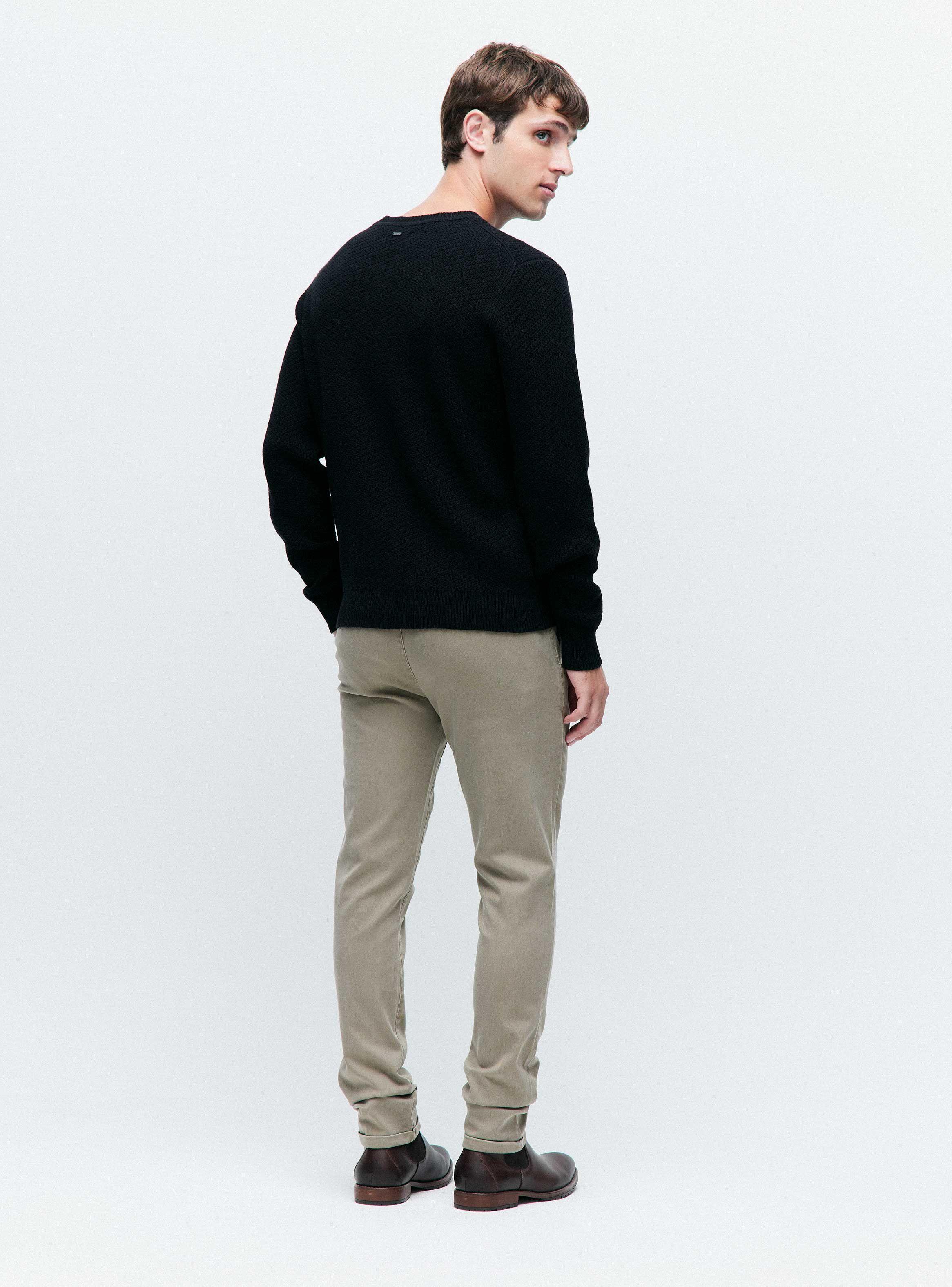 Sweater R-Neck tejido Texturado-5