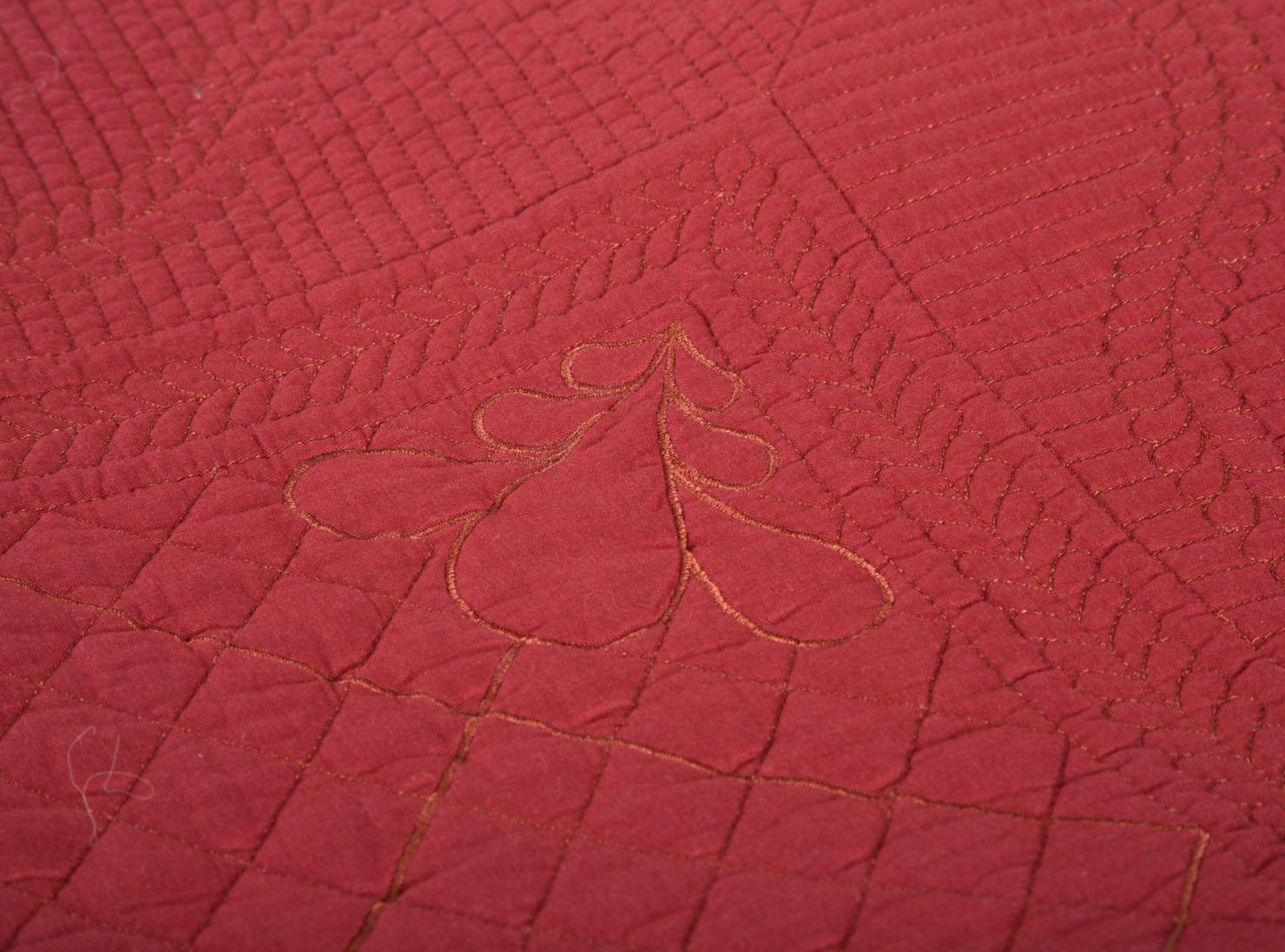Piecera Nina Herrera 90 x 220 cm Quilts Rojo-1