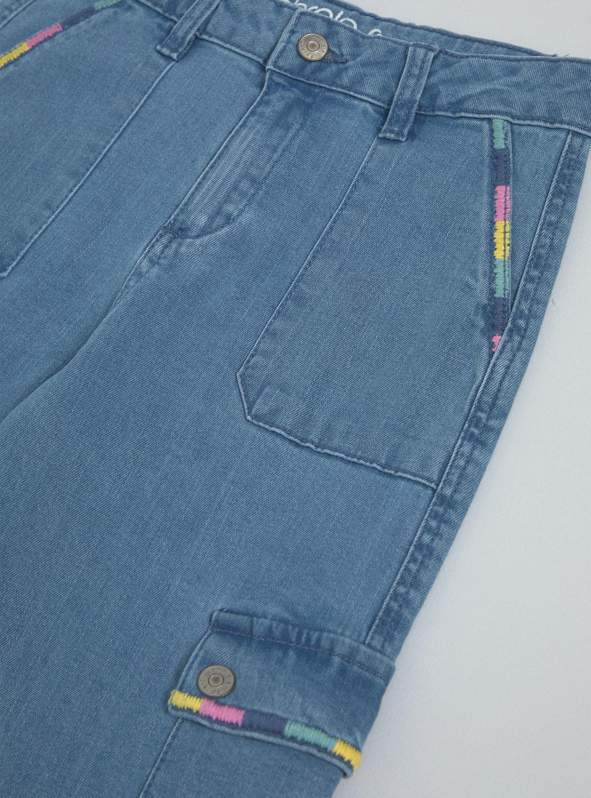 Jeans Cargo con Bordados-3
