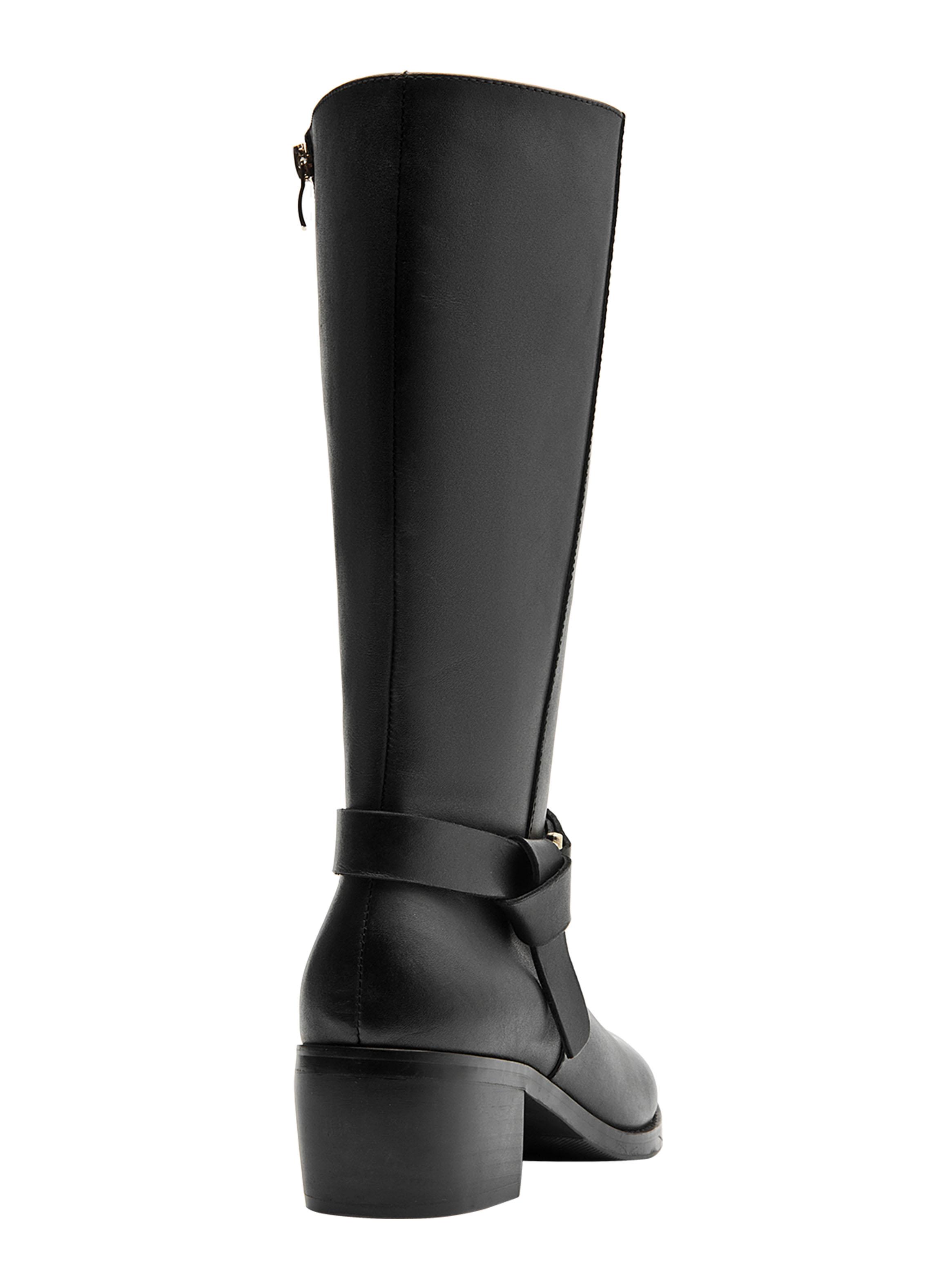 Bota en Punta con Detalle en Correa CL051 Cuero Mujer-4