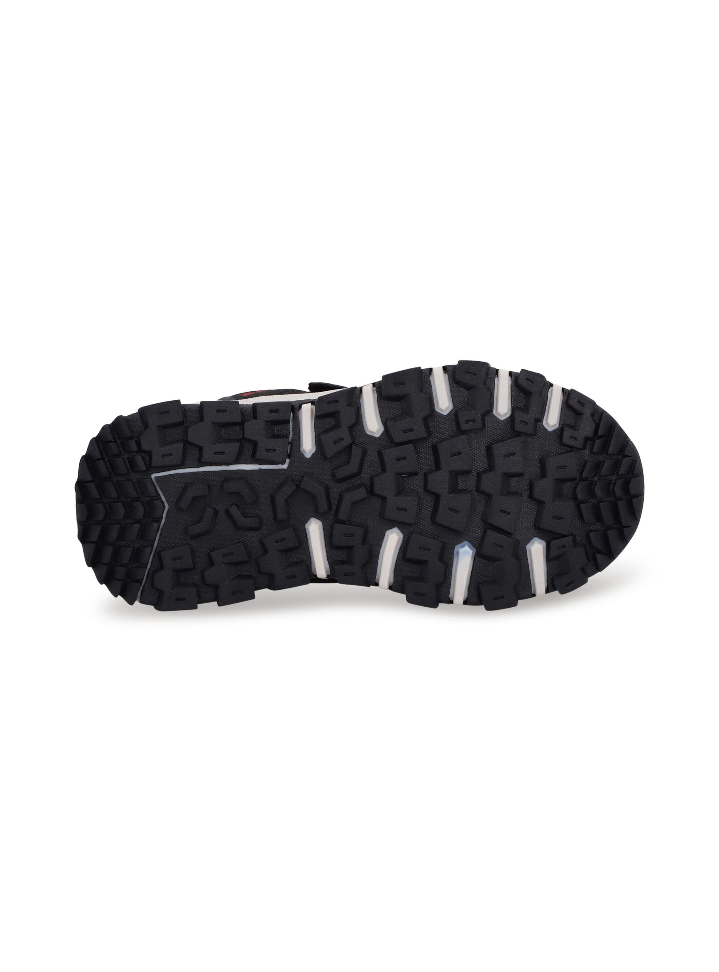 Zapatilla Outdoor Diseño Kaya Niño-4