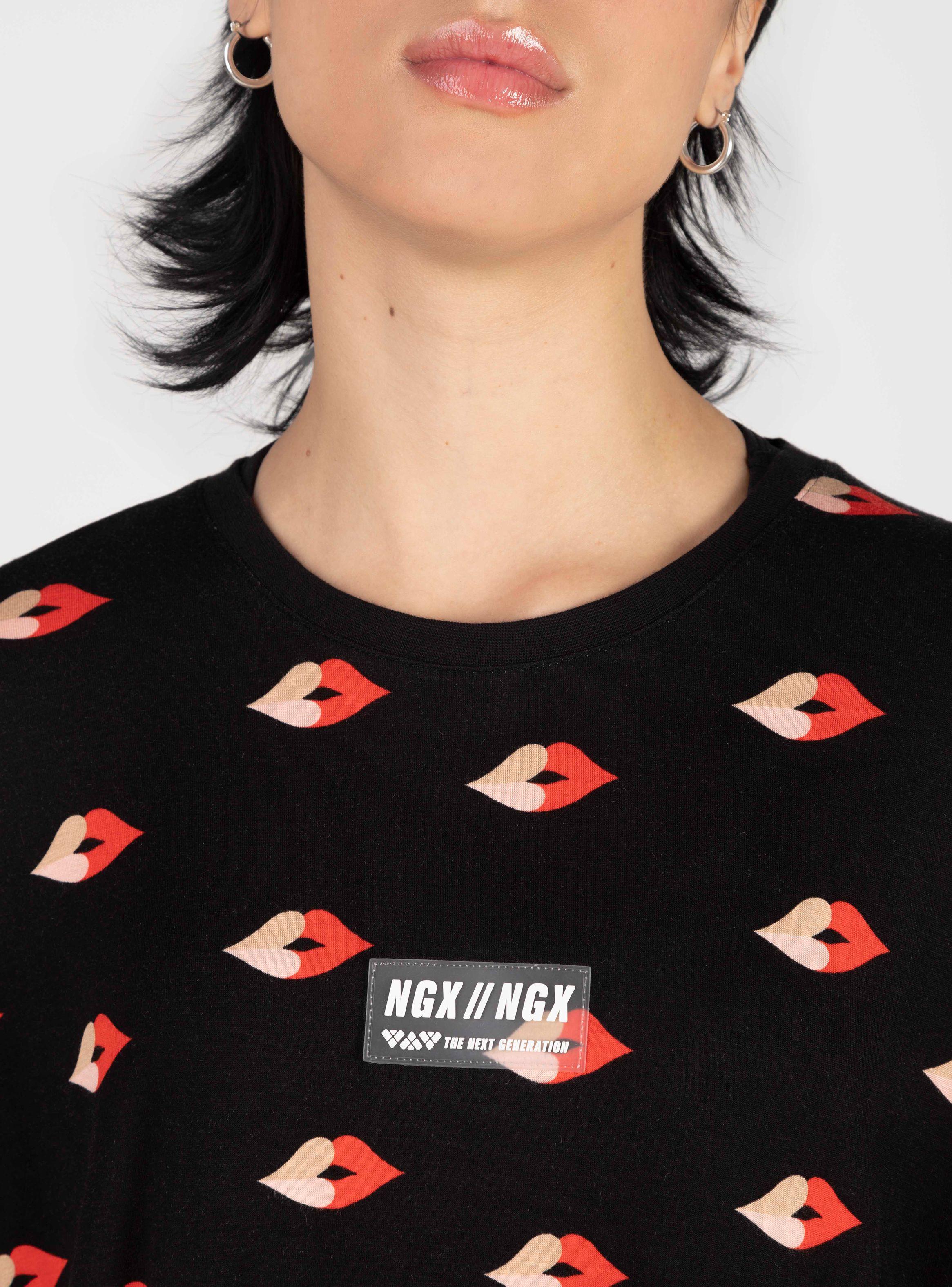 Polera Manga Corta Attitude Negro Mujer-2