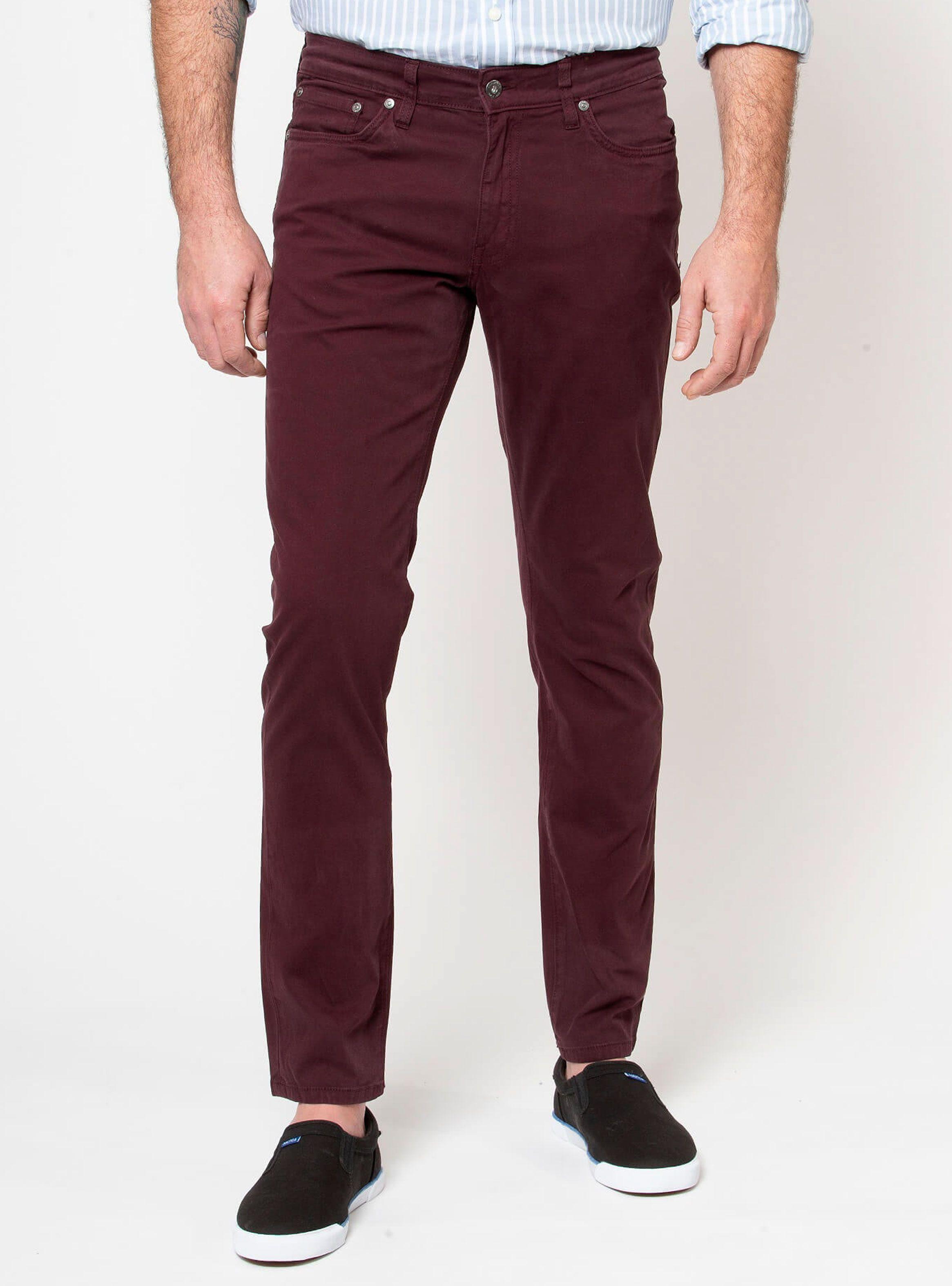 Rojo Oscuro
