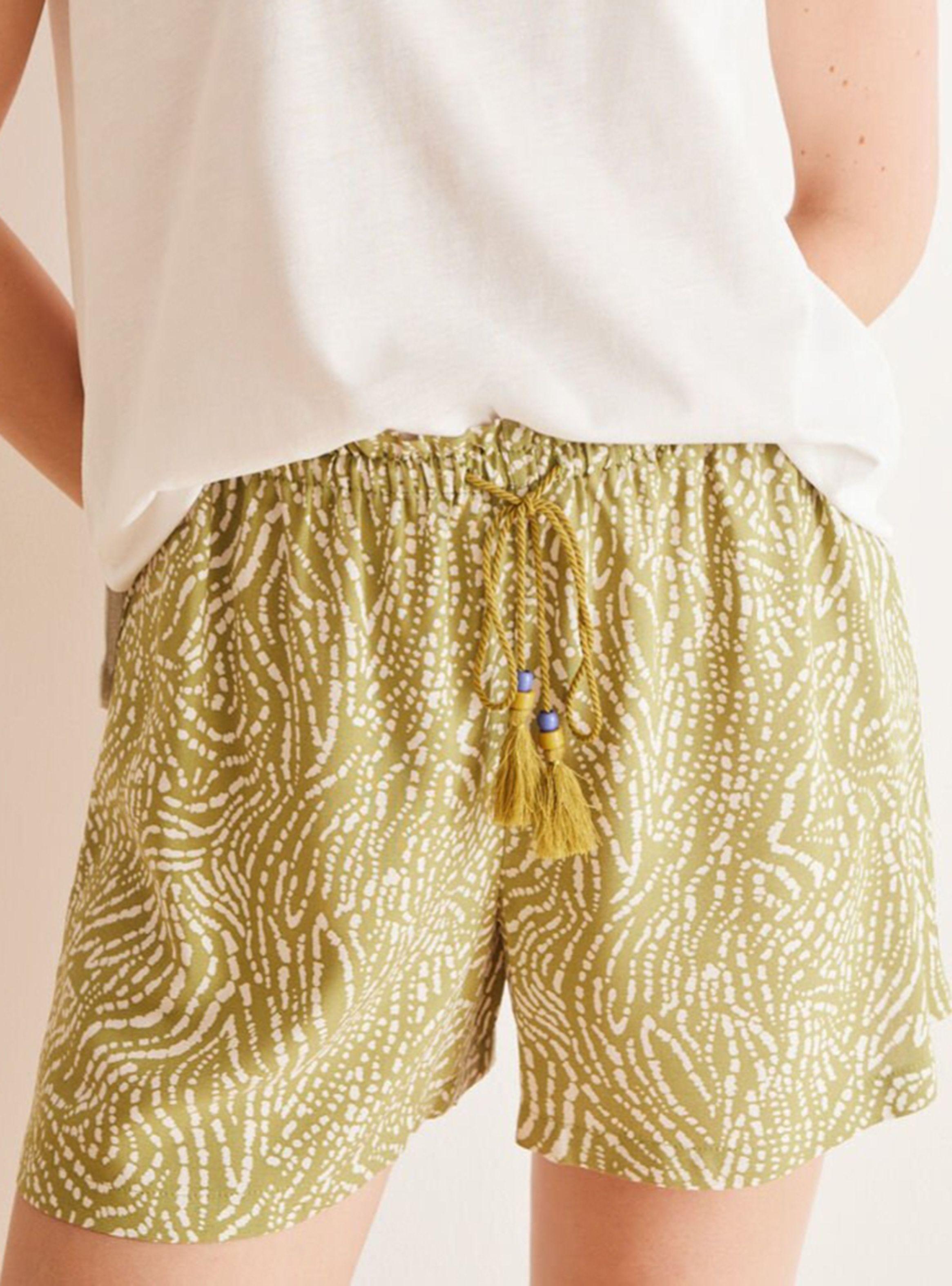 Short Verde Estampado Étnico-2