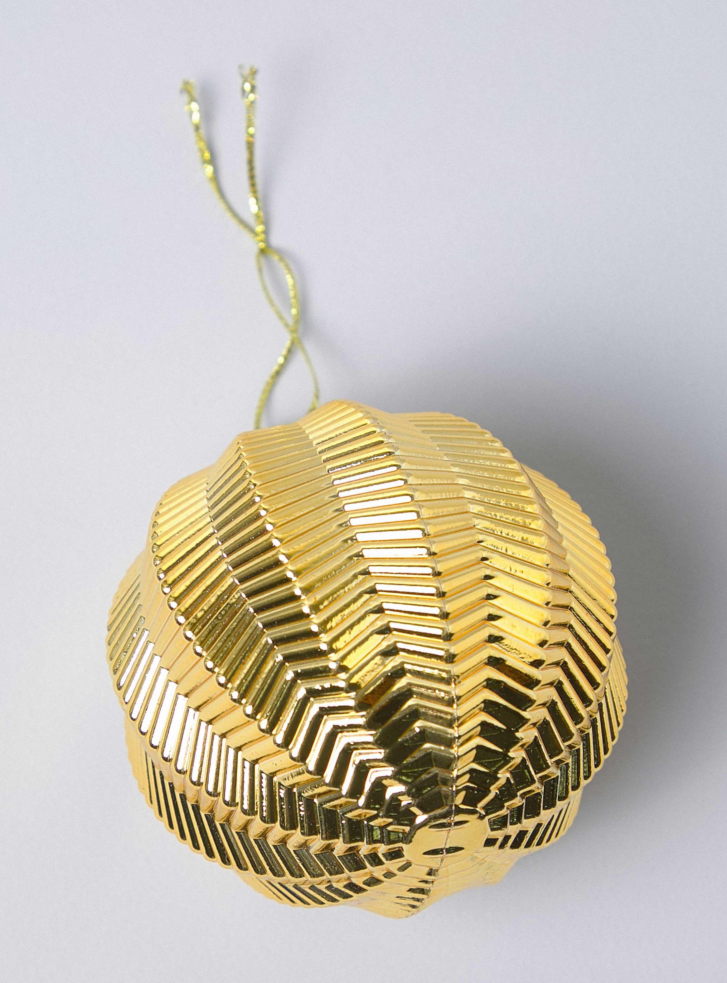 Adorno R&G Relieve-2