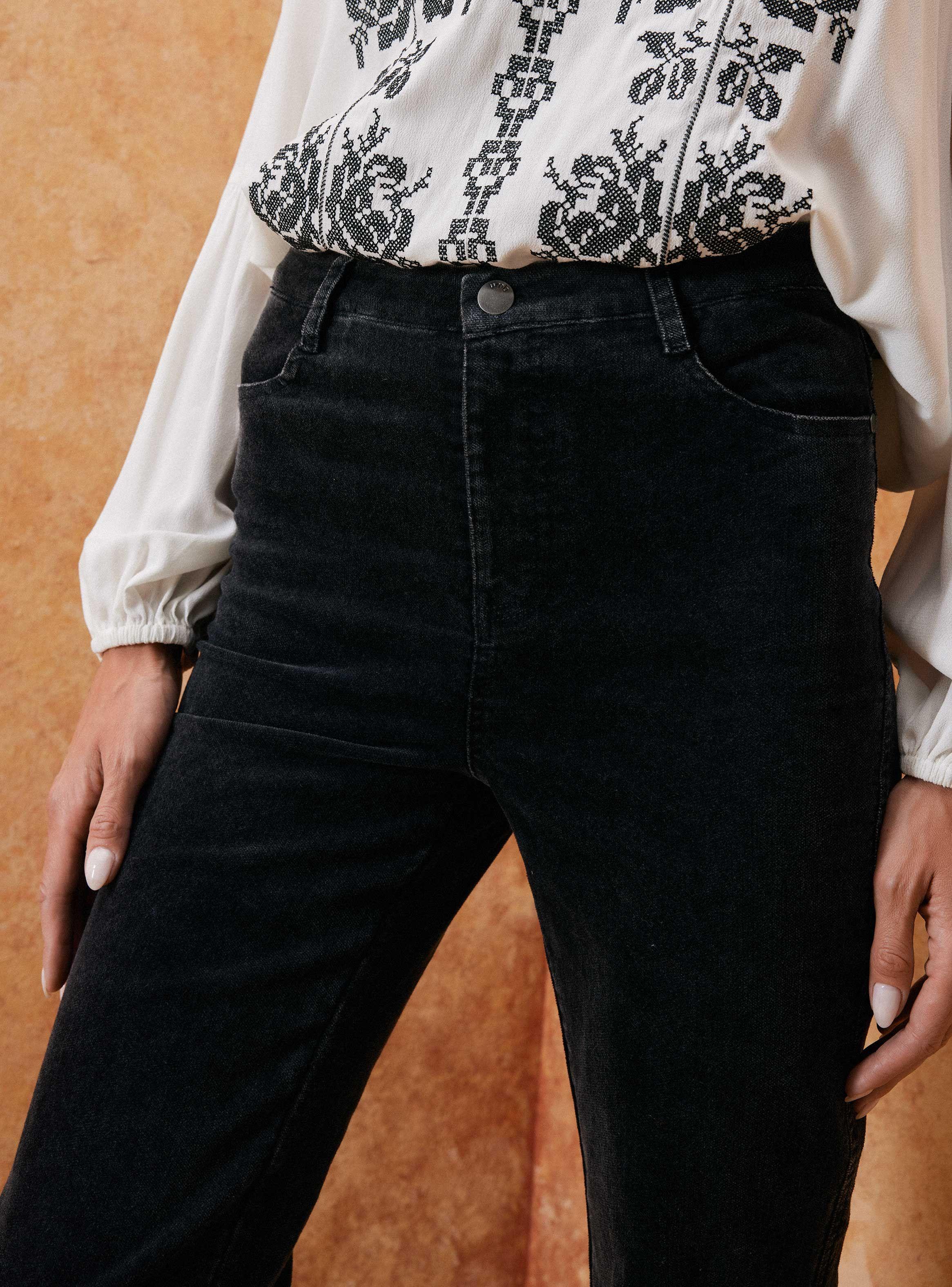 Pantalón Pana Liso-2