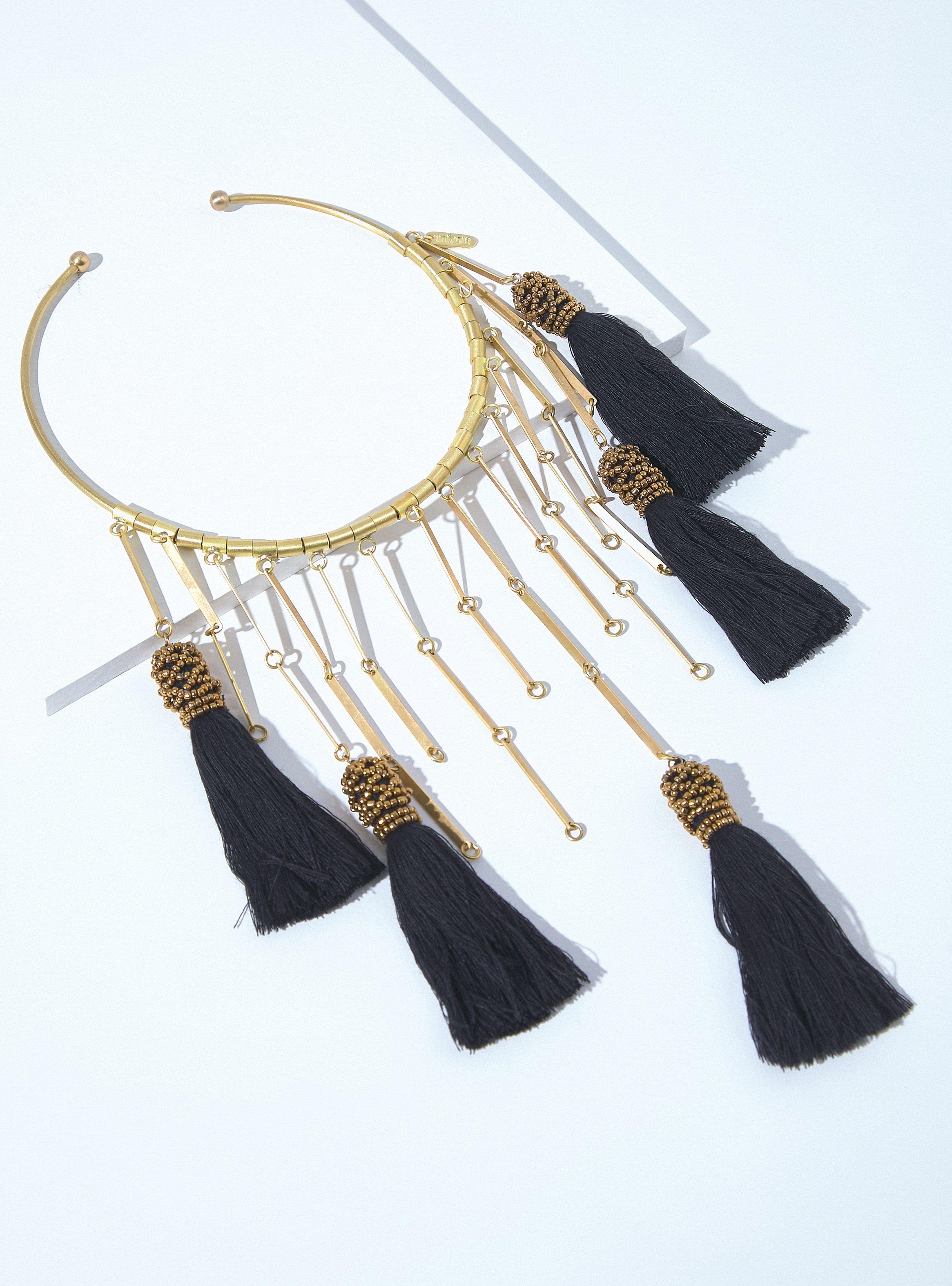 Collar Colgantes Metal con Pompones-2