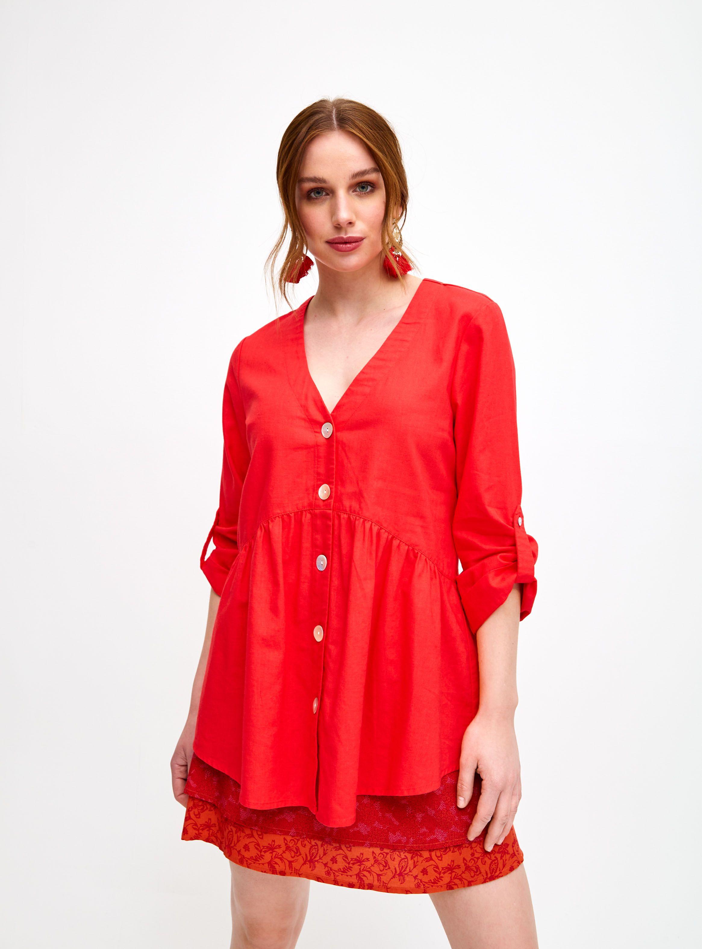 Blusa con Corte Cintura y Recogido Abotonada Delantero-0
