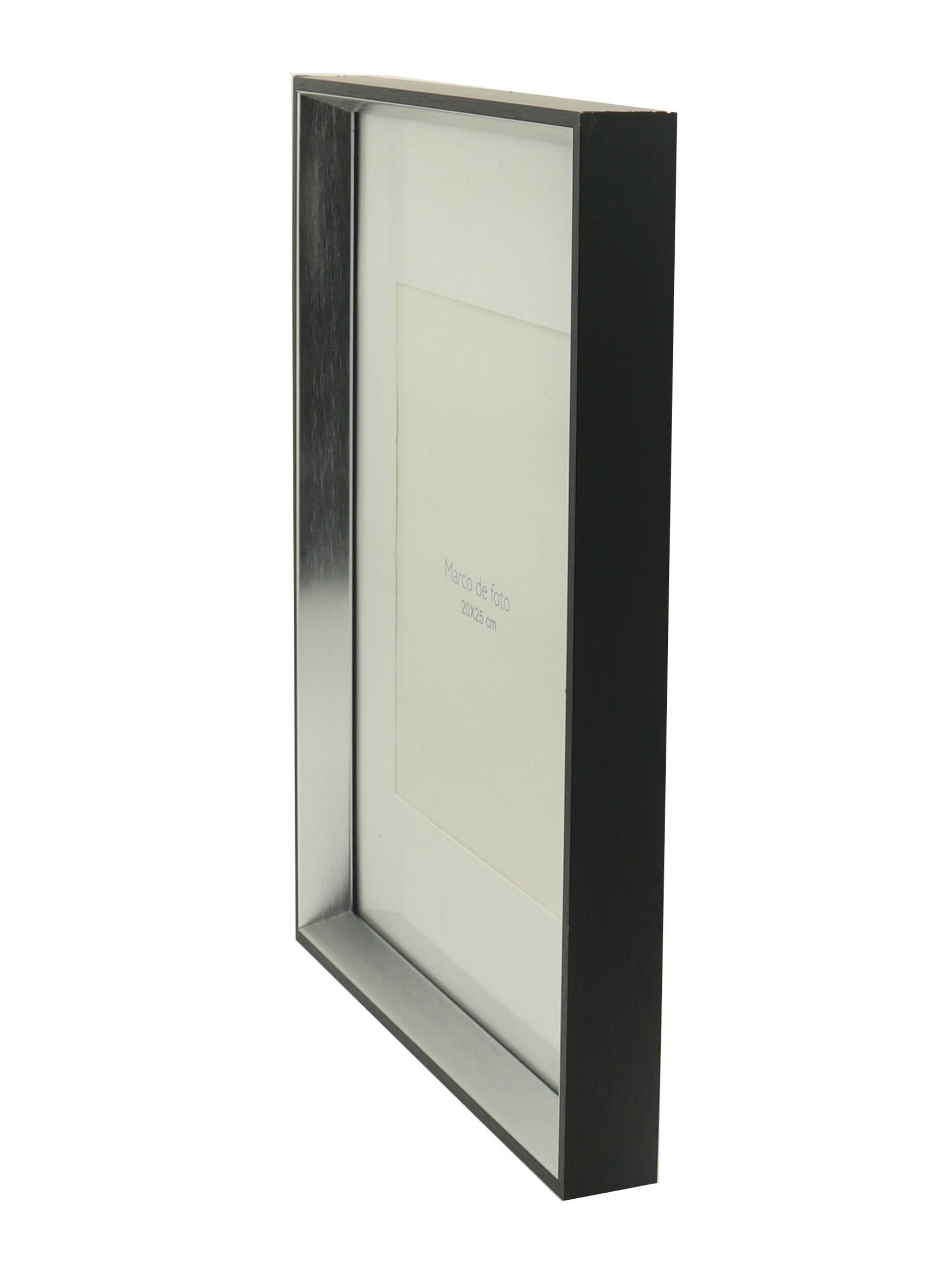 Marco Alaniz Home de Foto Borde Plata 28 x 36 cm-1