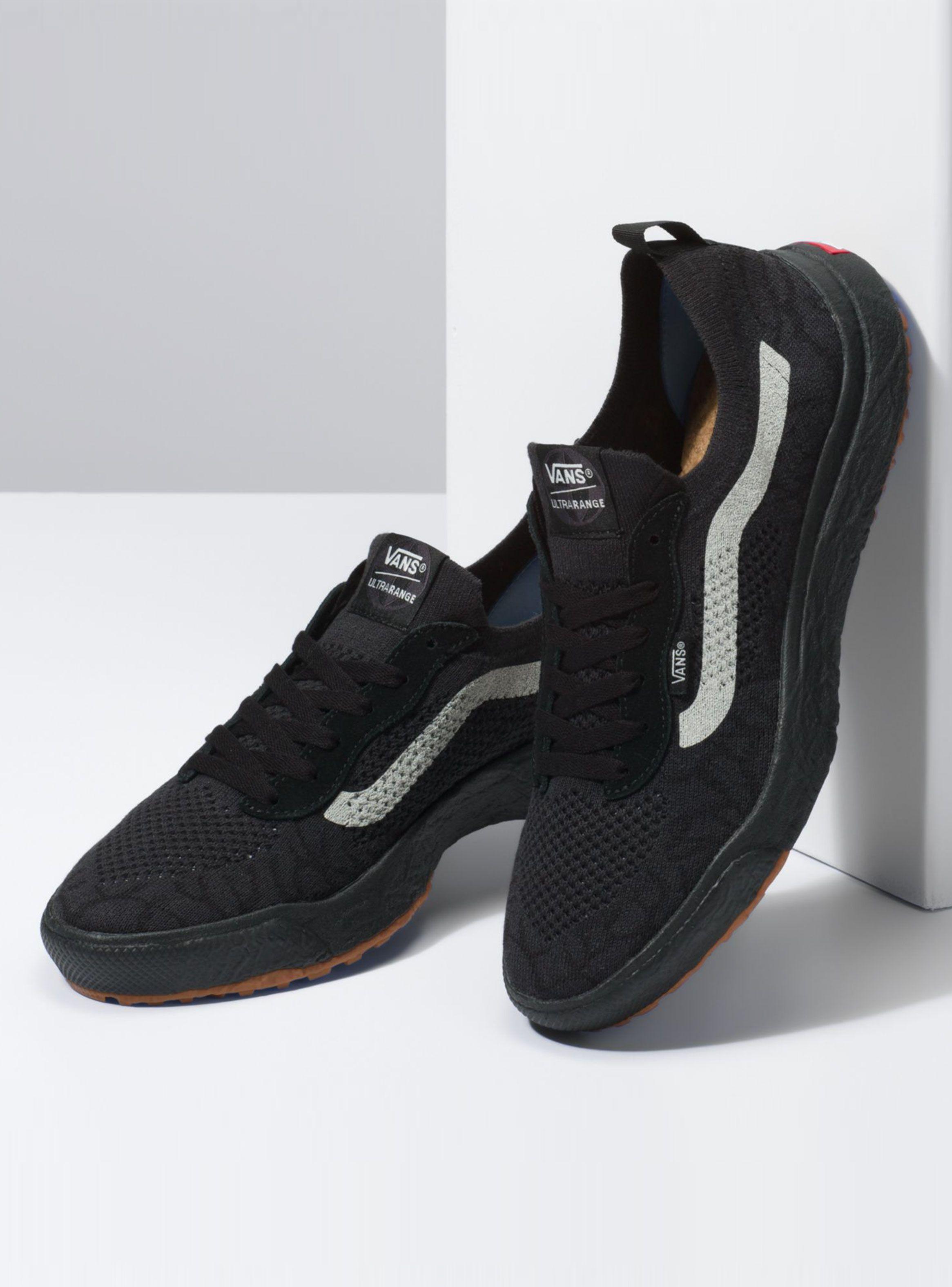Zapatilla Urbana Pirate Black UltraRange VR3 Unisex-2