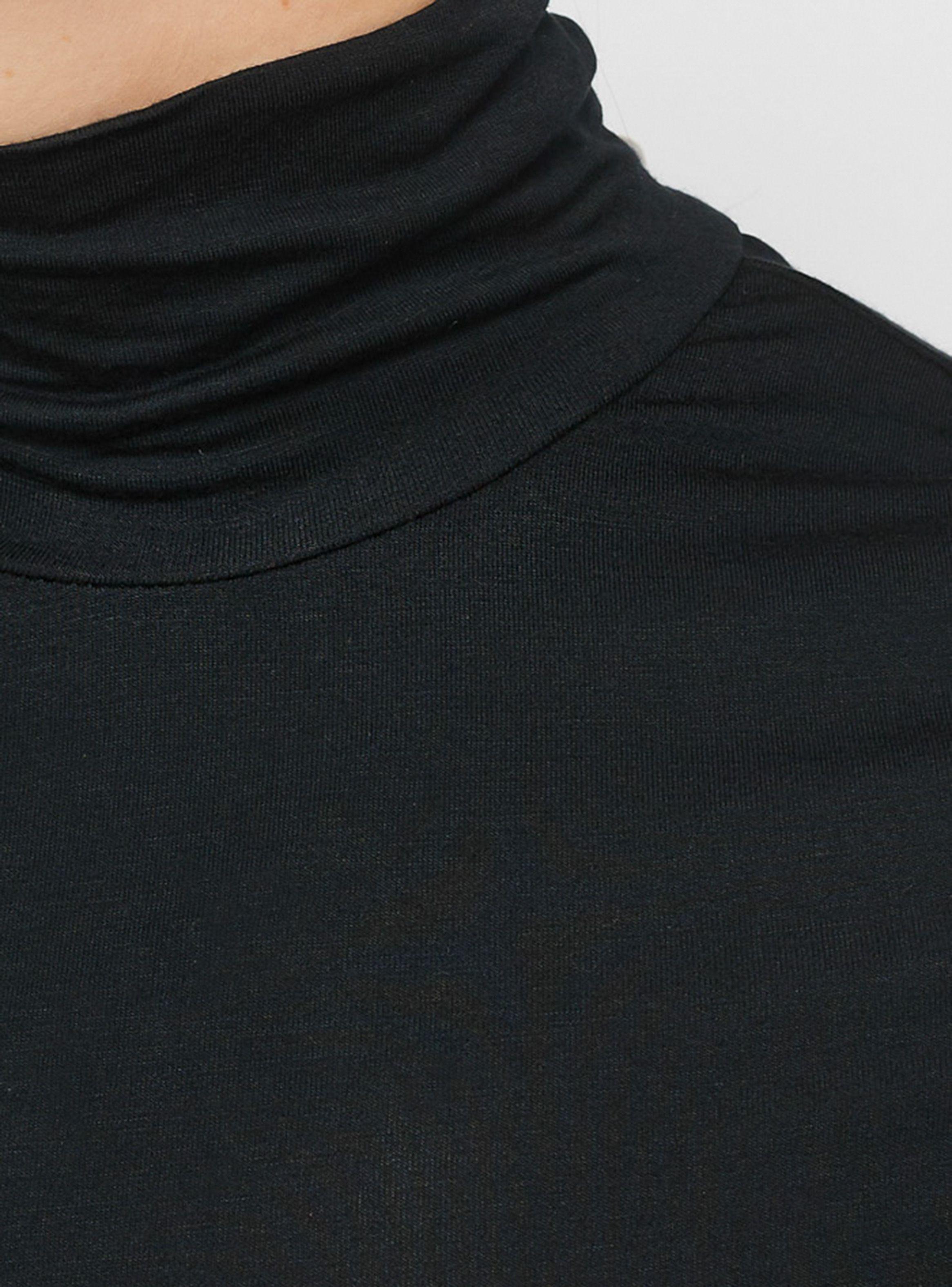 Polera Cuello Alto Umbrale Be-2