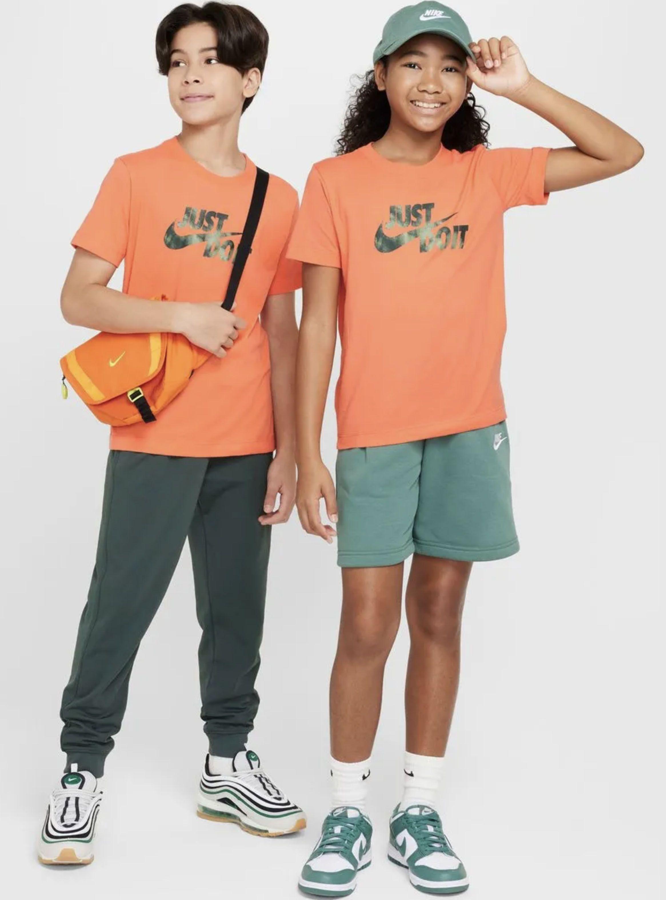 Polera Sportwear Graphic Juniors-3