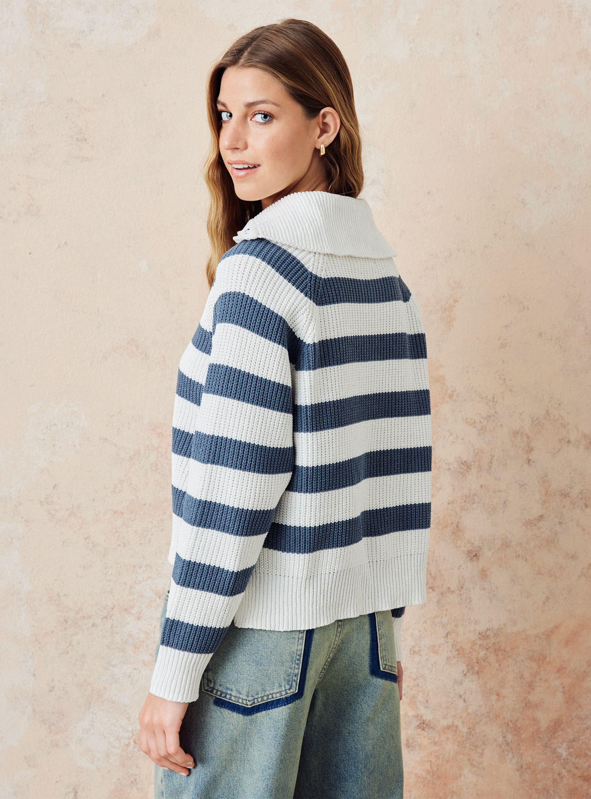 Sweater Rayado con Cuello y Broche-1