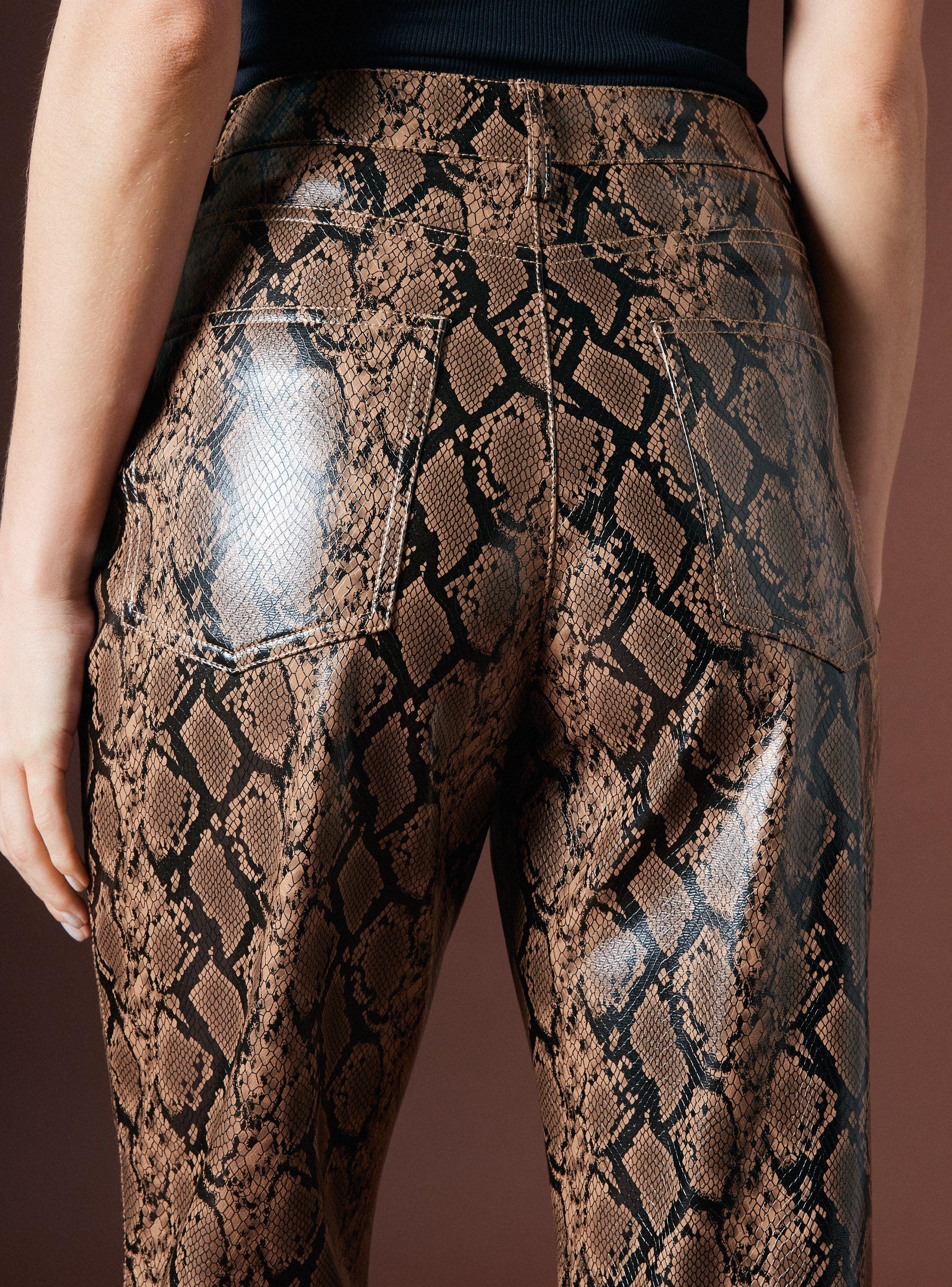 Pantalón Textura Croco Colaboración María Pombo-3