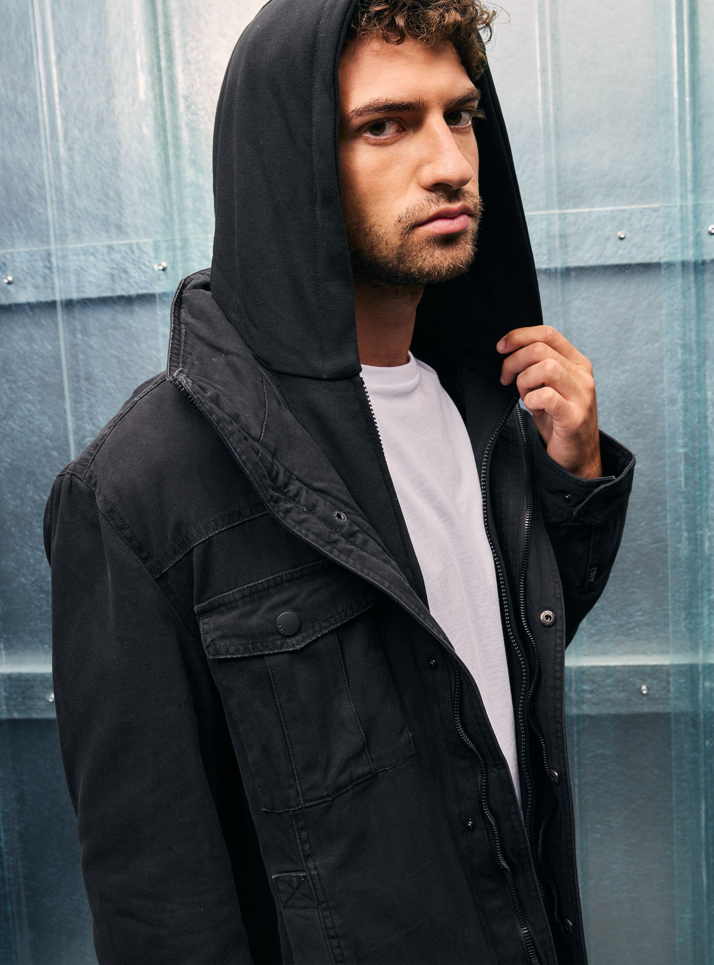 Chaqueta con Gorro Desmontable-3