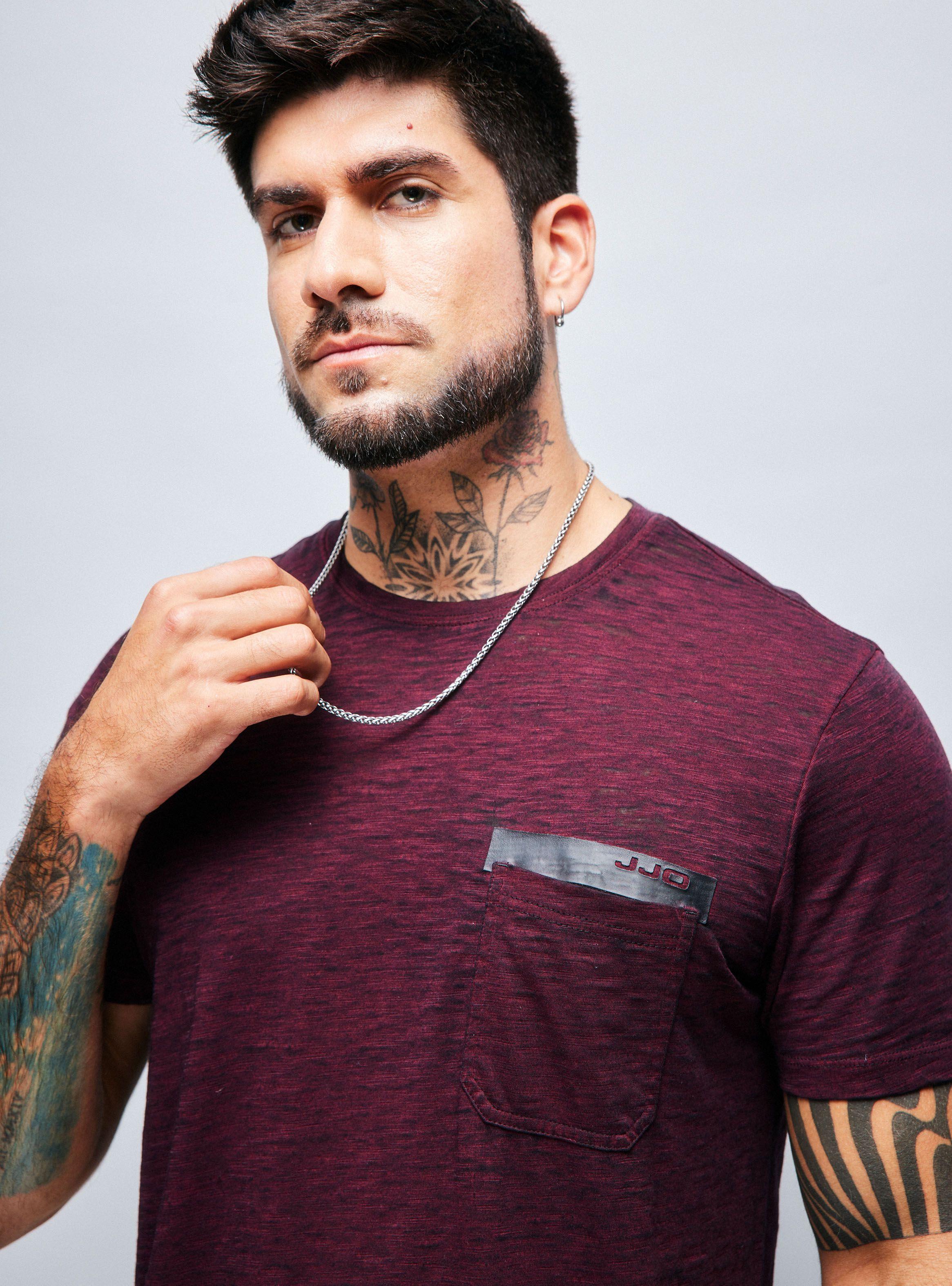 Polera Long Fit Tela Desgastada con Bolsillo-2