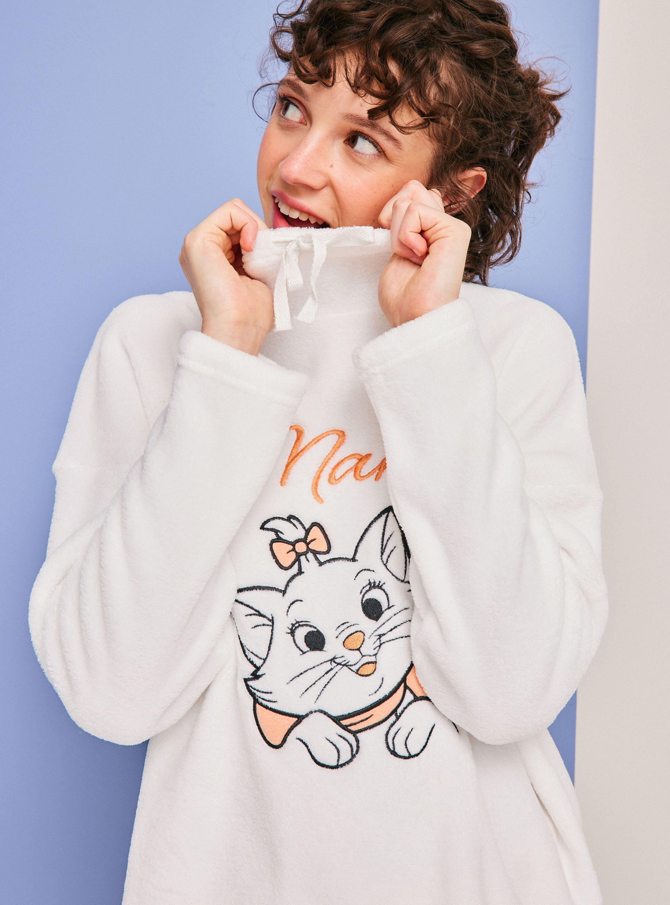 Pijama Cuello Alto Bordado Disney Marie de Polar-4
