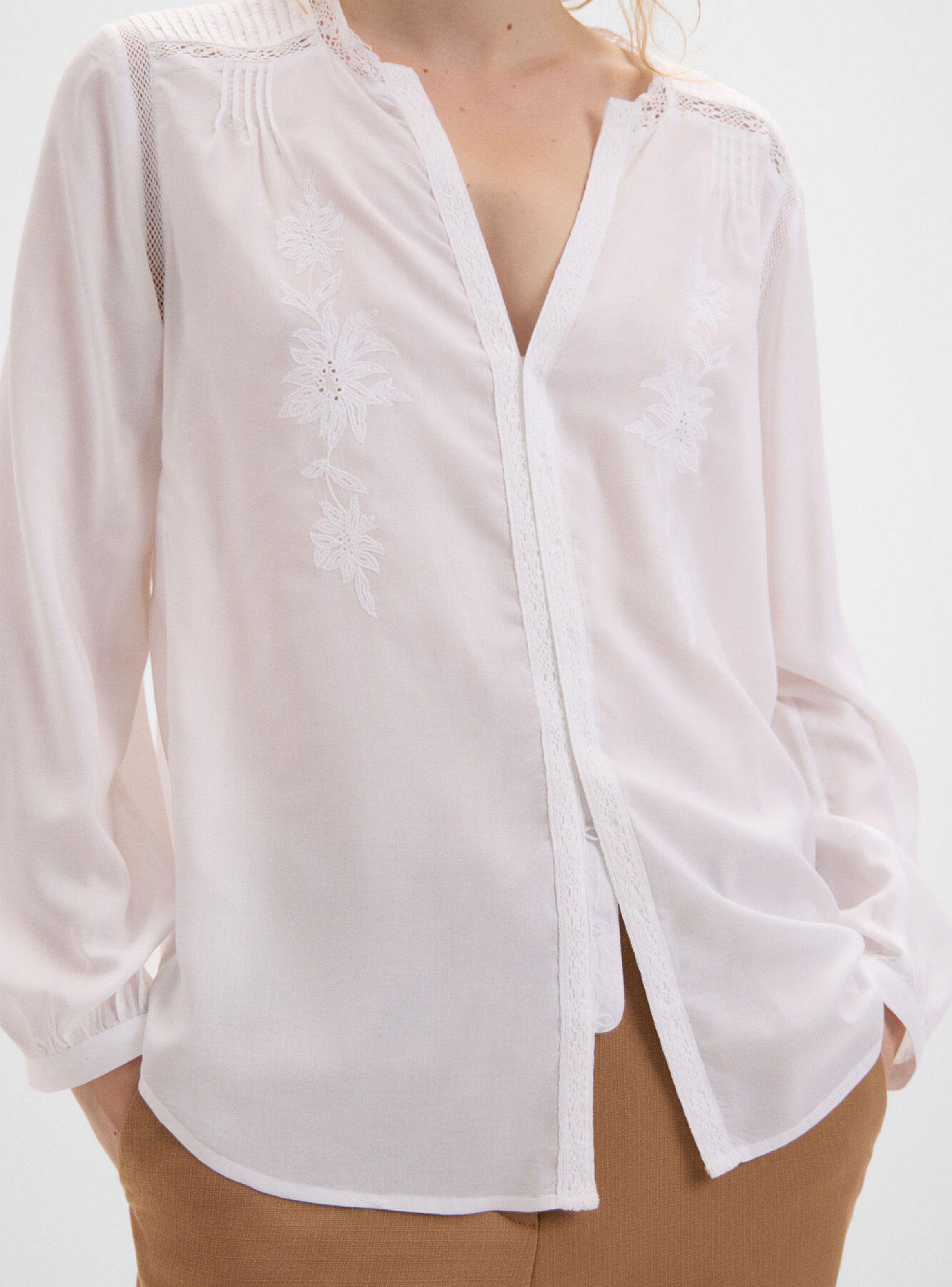 Blusa Romántica Bordada-3