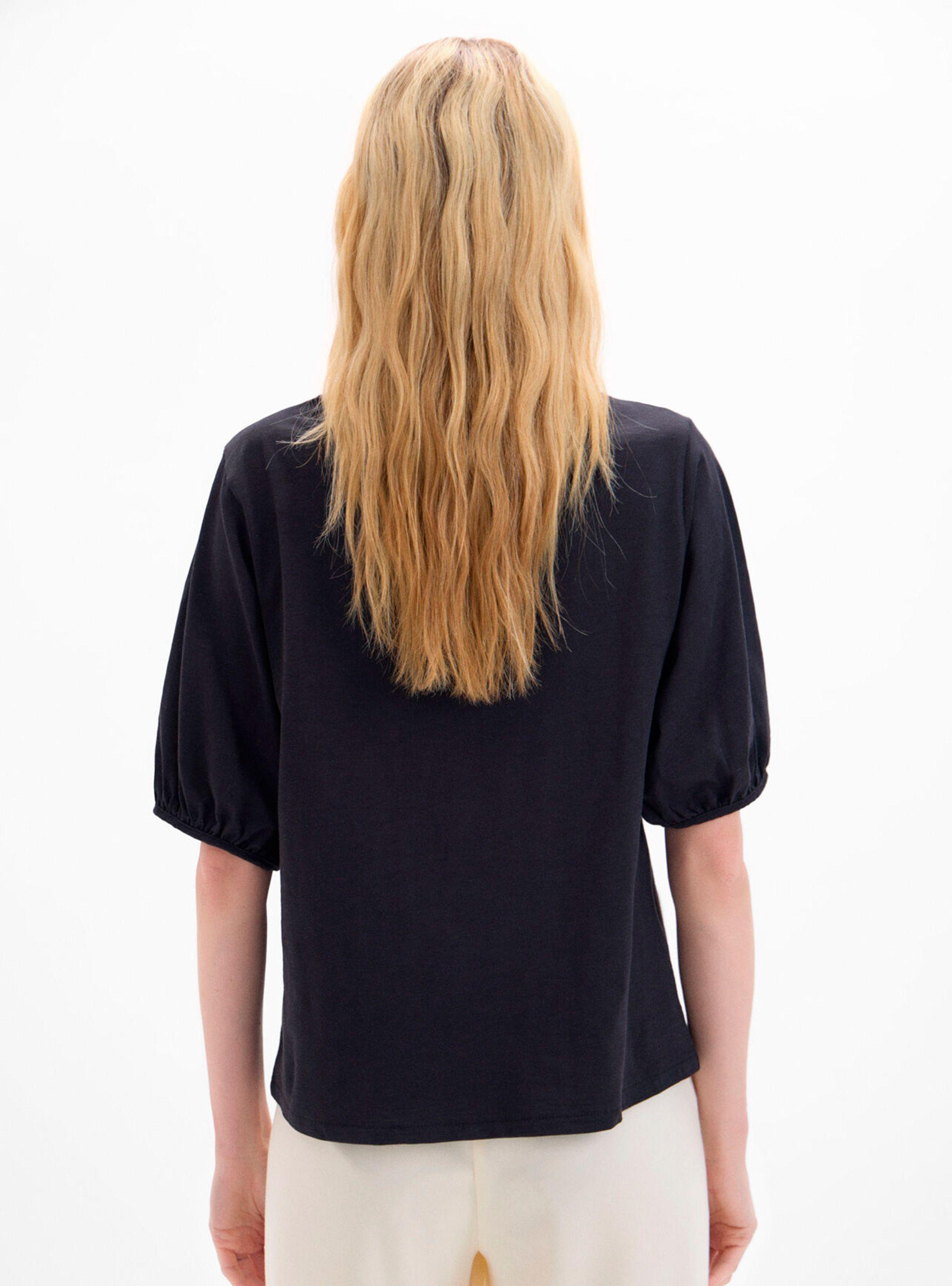 Polera Bordado Frontal Flores-1